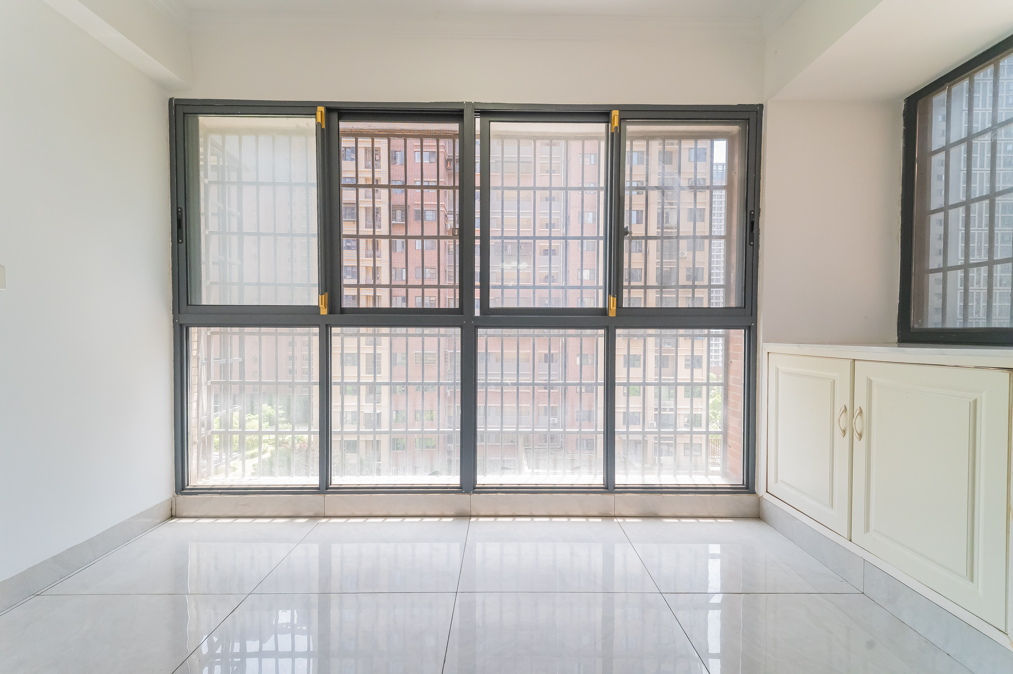 深业喜汇  3室2厅1卫    69.9万 深业喜汇  3室2厅1卫    69.9万阳台