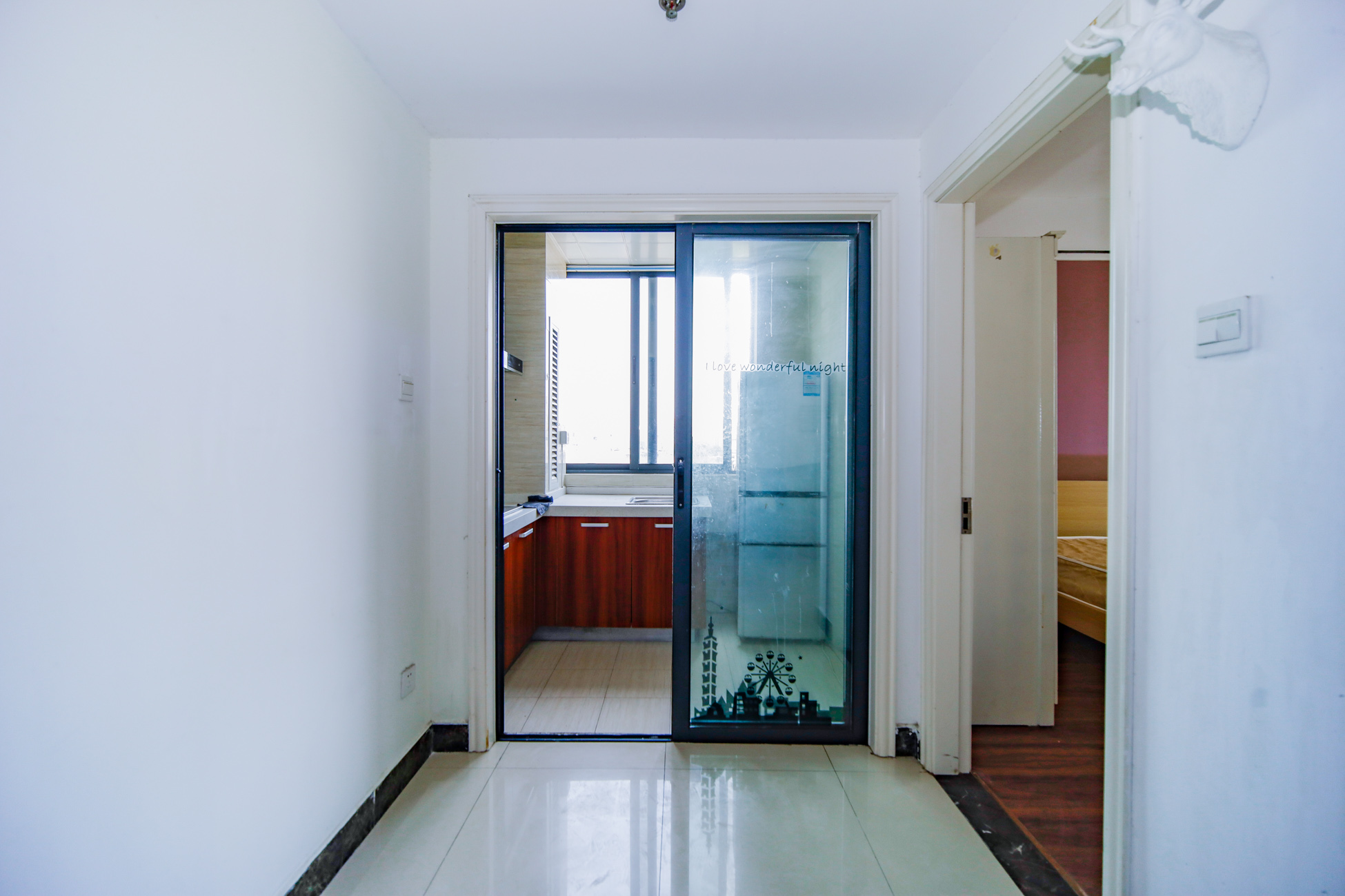 中建木莲工社 2室1厅1卫 45.0万 中建木莲工社 2室1厅1卫 45.0万客厅