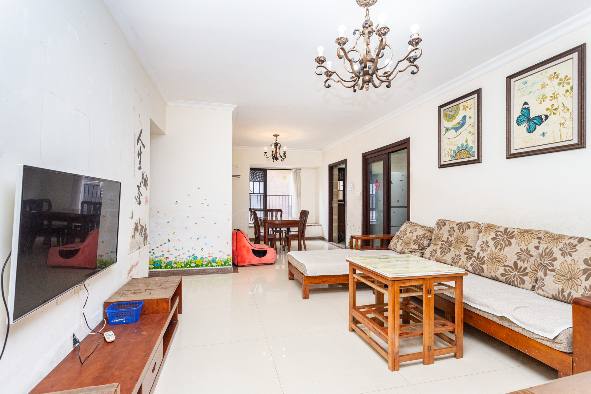 时代倾城一期 3室2厅1卫 102.0万 时代倾城一期 3室2厅1卫 102.0万客厅