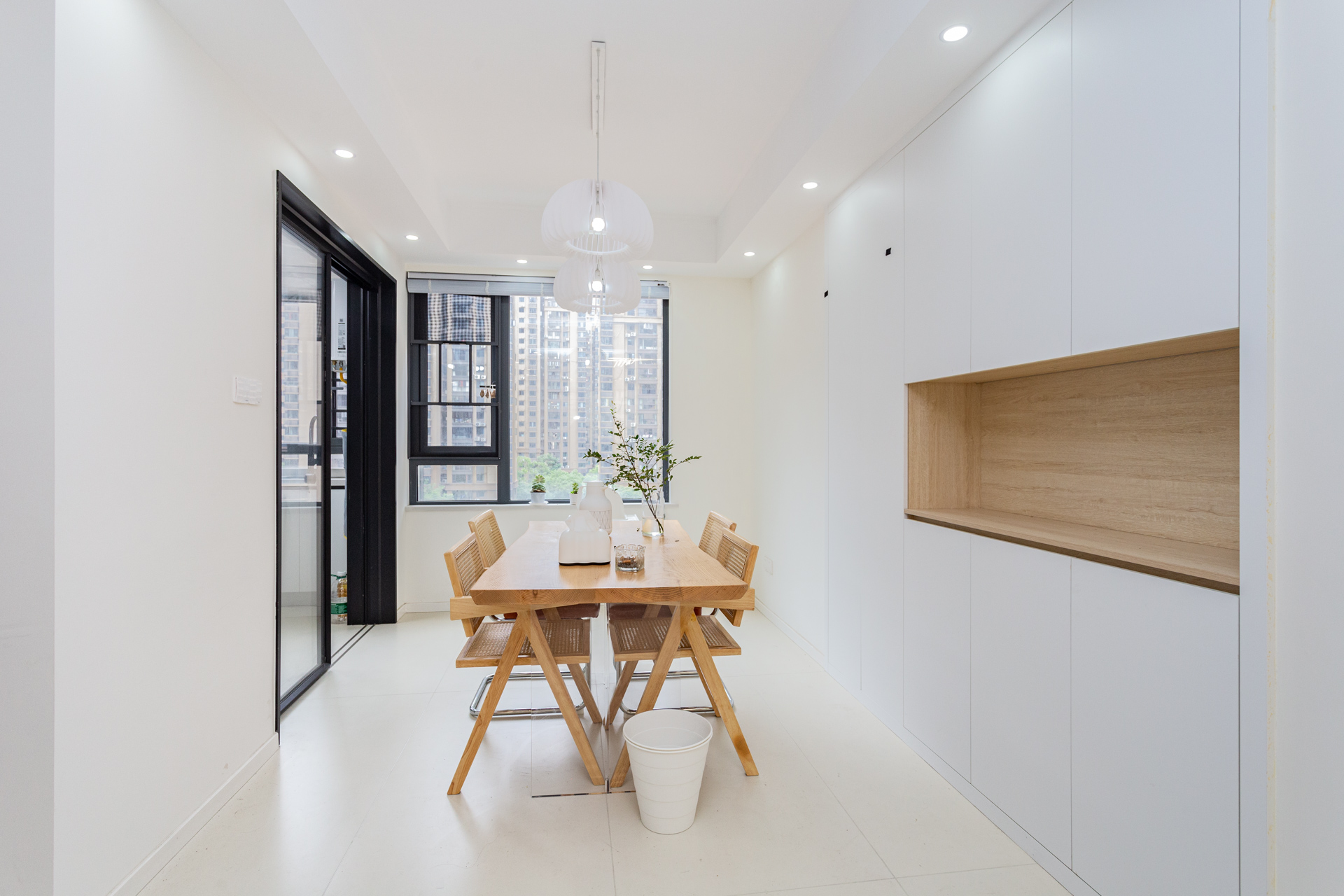 明发阅江悦府  4室2厅2卫    148.0万客厅