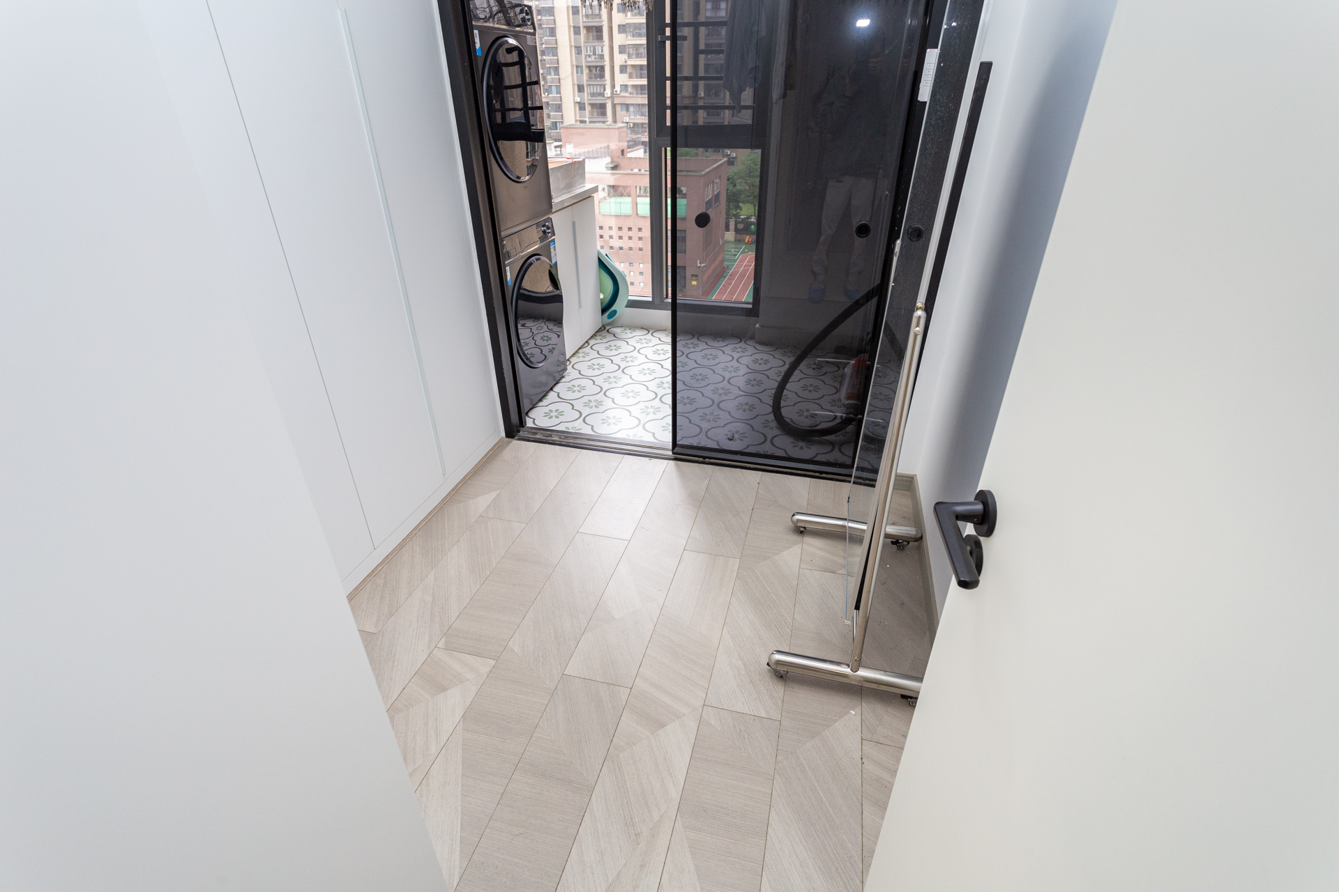 明发阅江悦府  4室2厅2卫    148.0万卧室