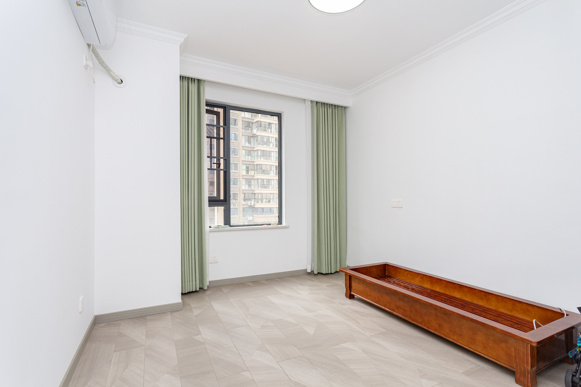 明发阅江悦府 4室2厅2卫 148.0万 明发阅江悦府 4室2厅2卫 148.0万卧室