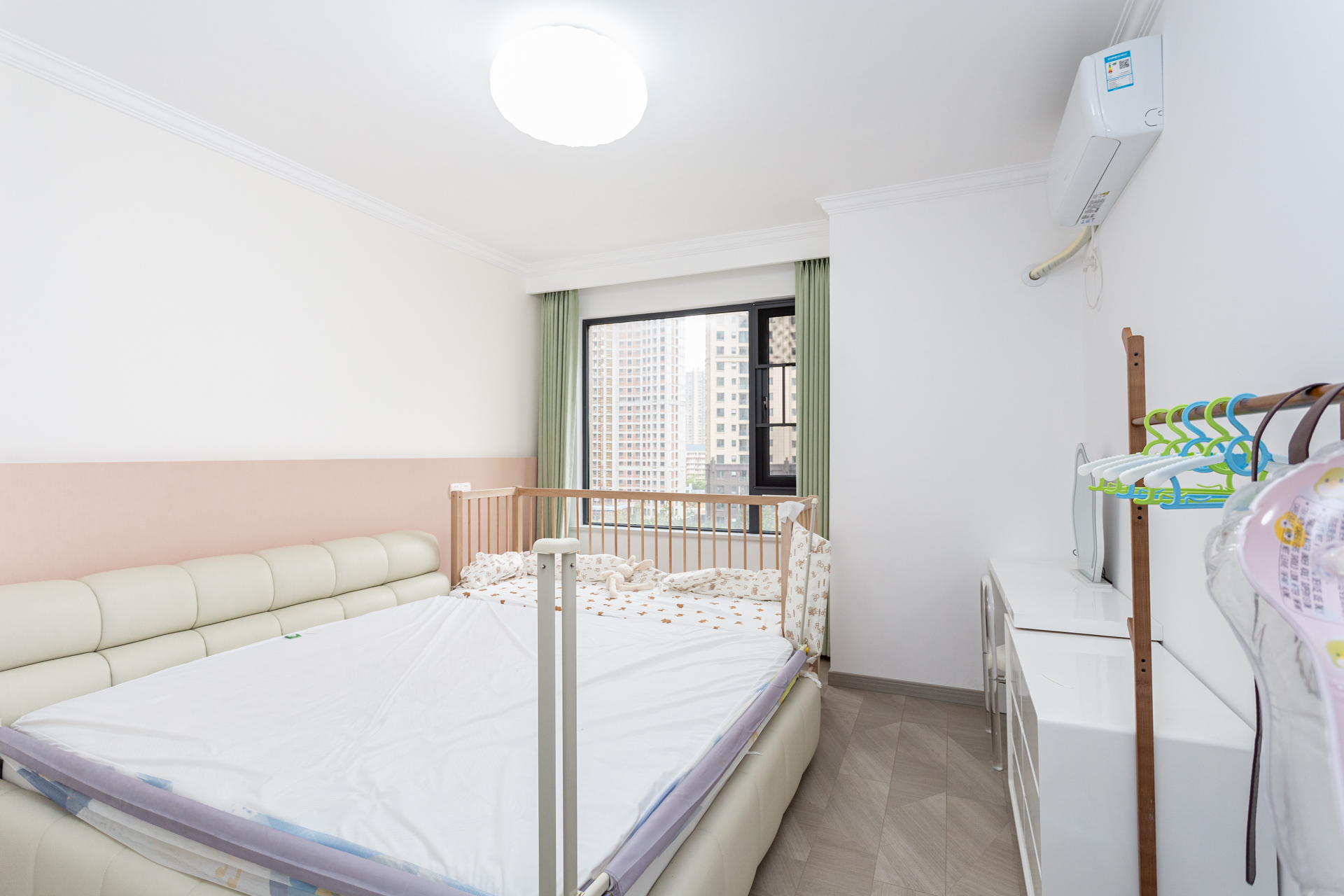 明发阅江悦府 4室2厅2卫 148.0万 明发阅江悦府 4室2厅2卫 148.0万卧室