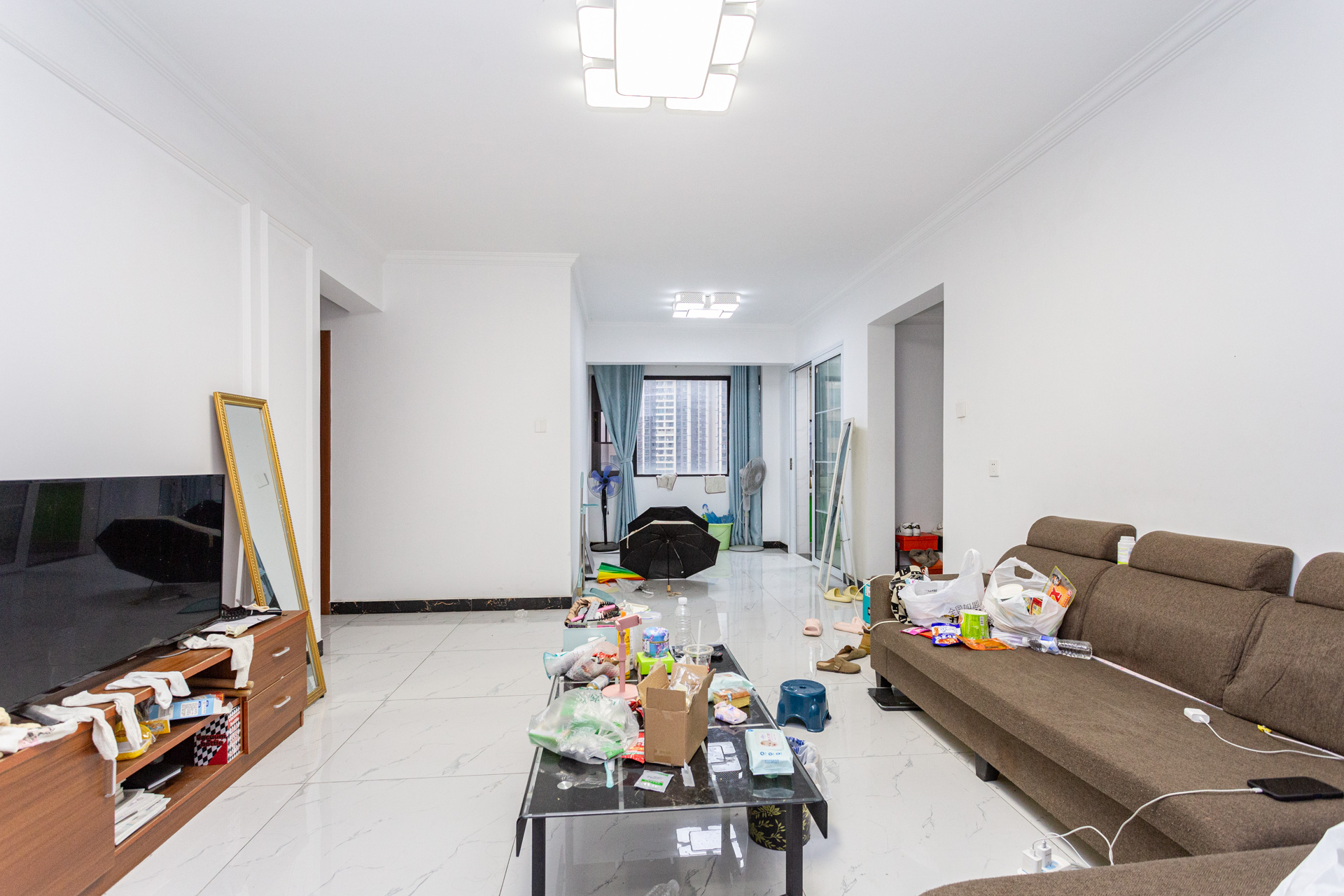 勤诚达境界城  4室2厅2卫    118.0万 勤诚达境界城  4室2厅2卫    118.0万客厅