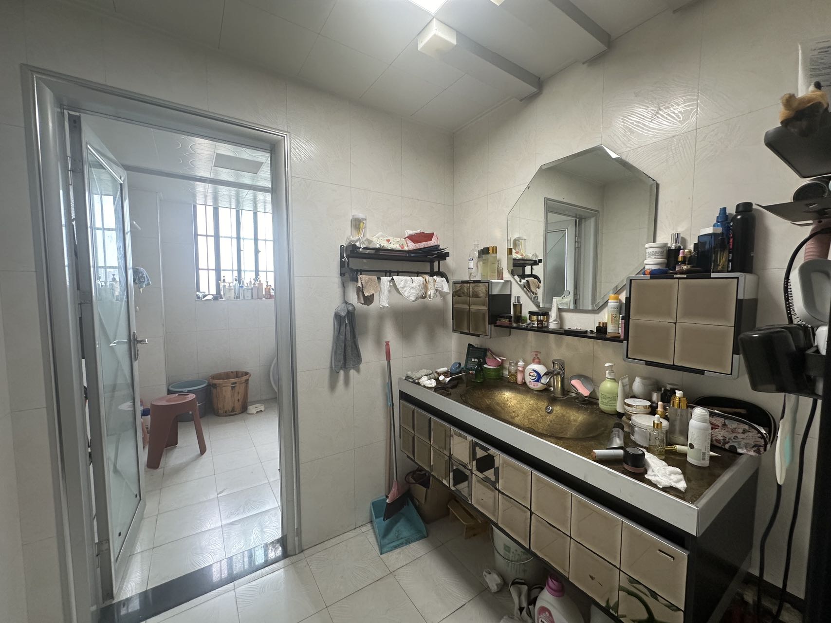 湘银二期世纪花园  4室2厅2卫    89.0万 湘银二期世纪花园  4室2厅2卫    89.0万室内图