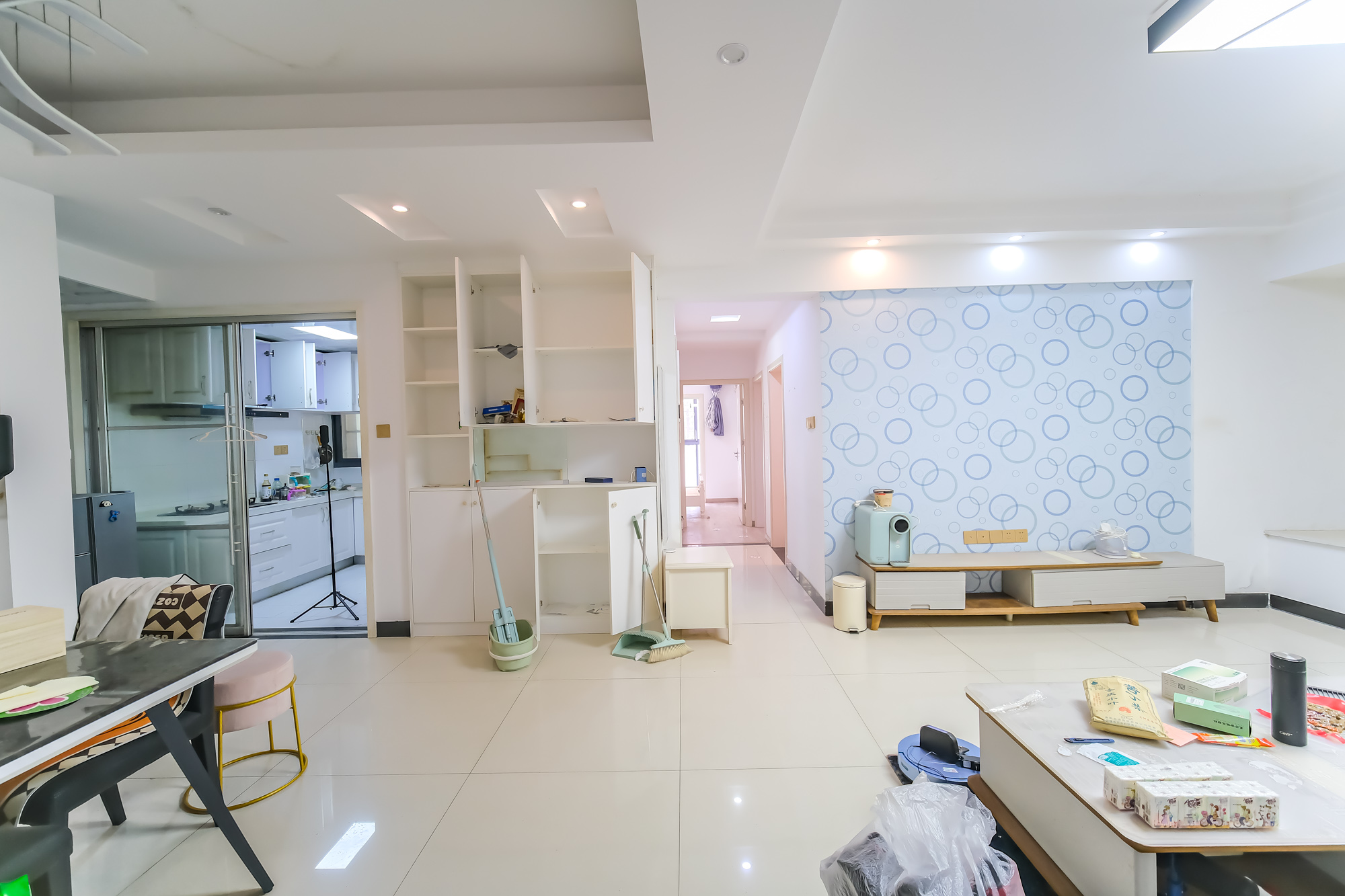 山水湾  3室2厅1卫   85.00万客厅