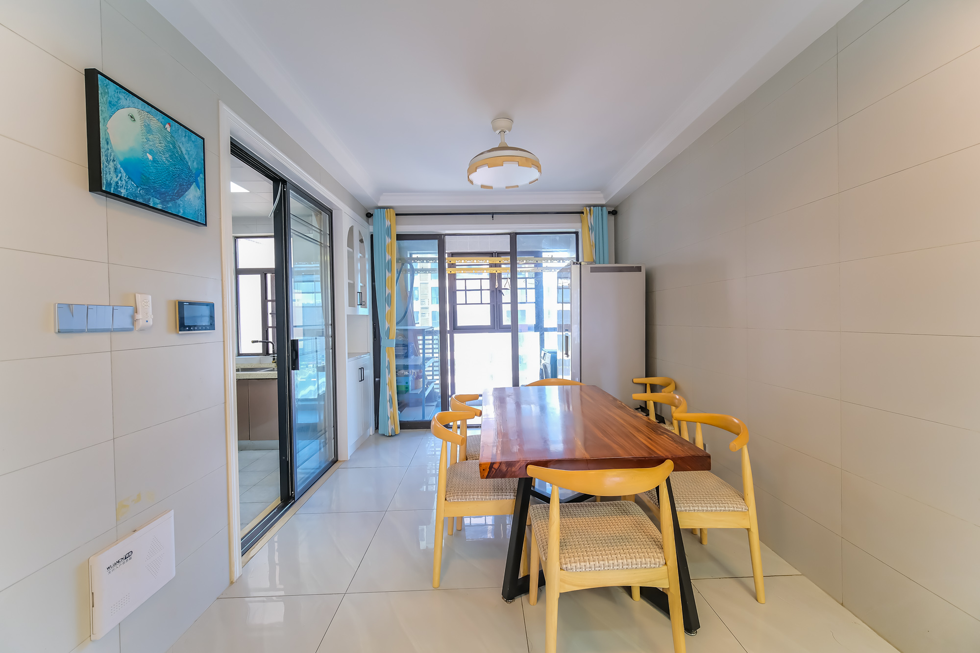 星雅美辰  3室2厅2卫    106.8万 星雅美辰  3室2厅2卫    106.8万客厅