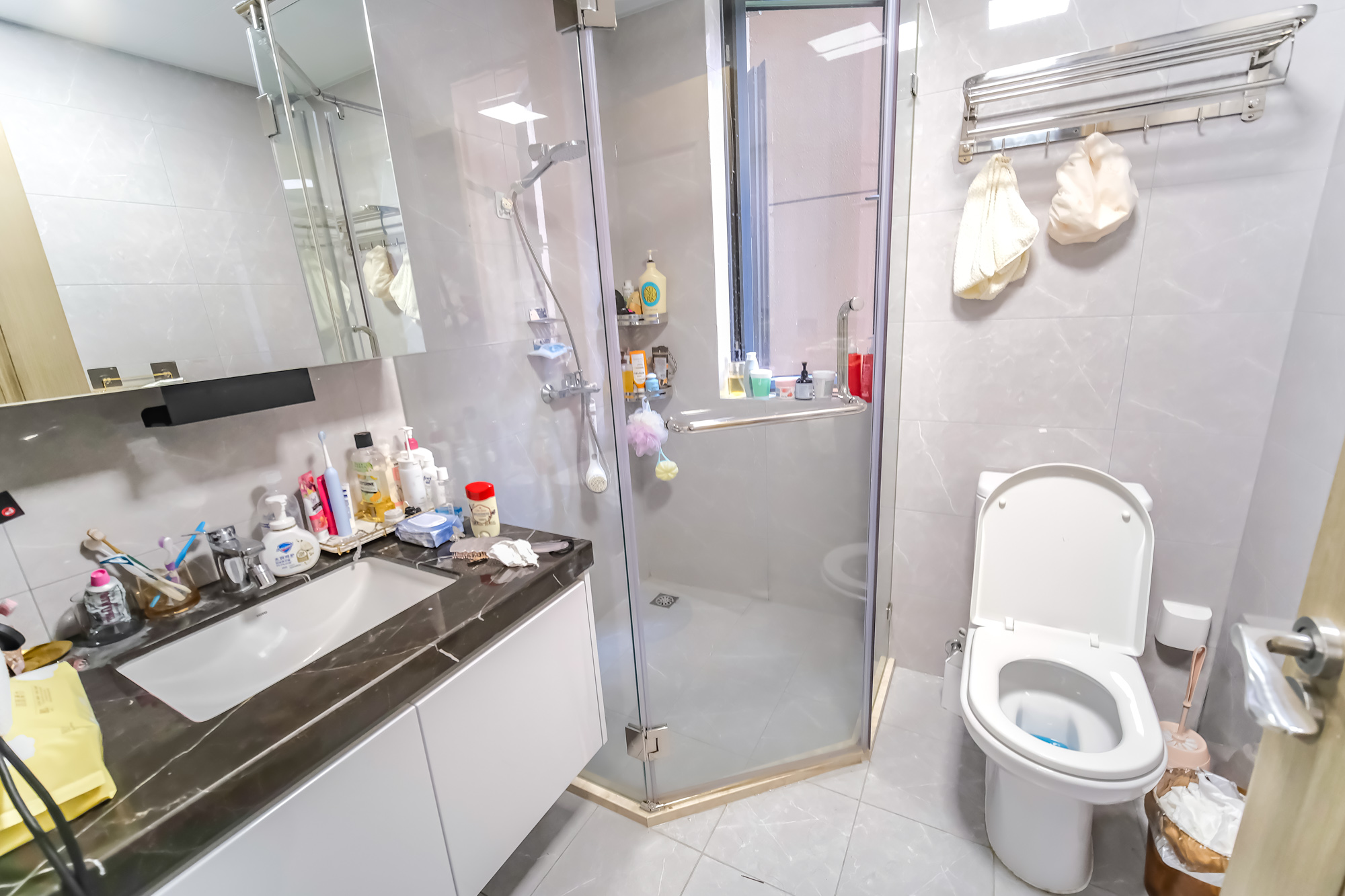 运达锦绣广场 3室2厅1卫 118.0万 运达锦绣广场 3室2厅1卫 118.0万卫生间