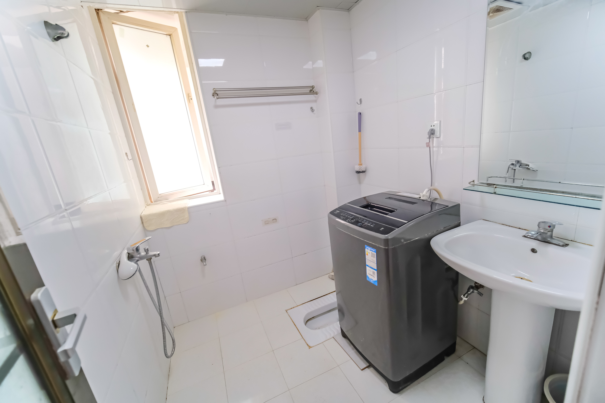 红树湾 2室2厅1卫 52.0万 红树湾 2室2厅1卫 52.0万卫生间