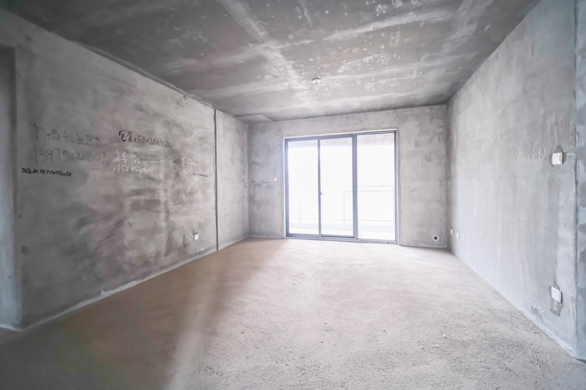 筑梦星园 4室2厅2卫 85.0万 筑梦星园 4室2厅2卫 85.0万客厅