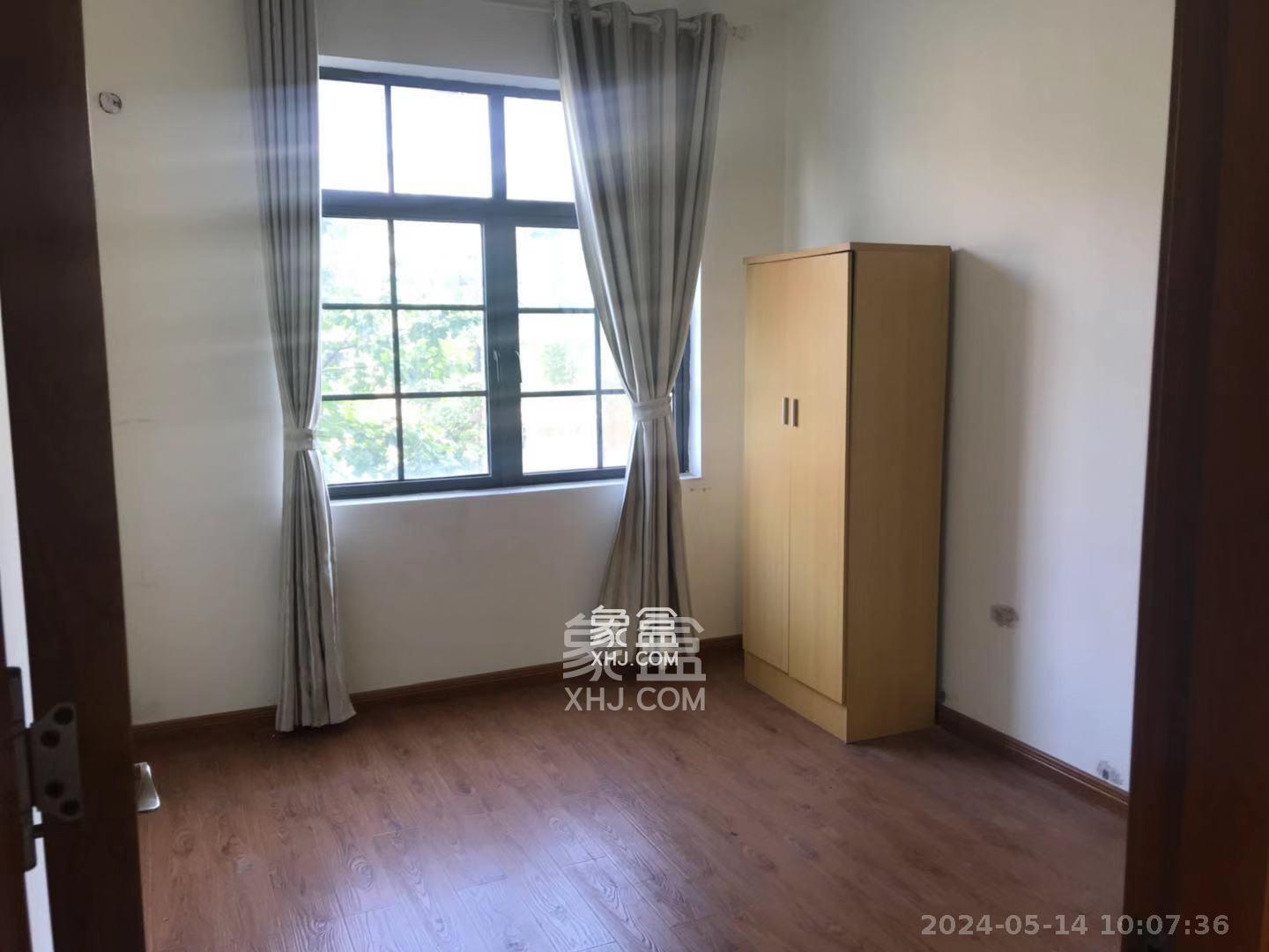 中建芙蓉和苑  4室2厅2卫   4000.00元/月室内图