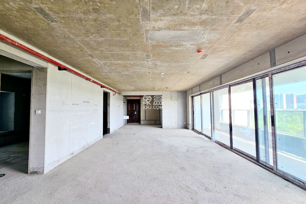 阳光城尚东湾悦江府  4室2厅2卫    126.0万