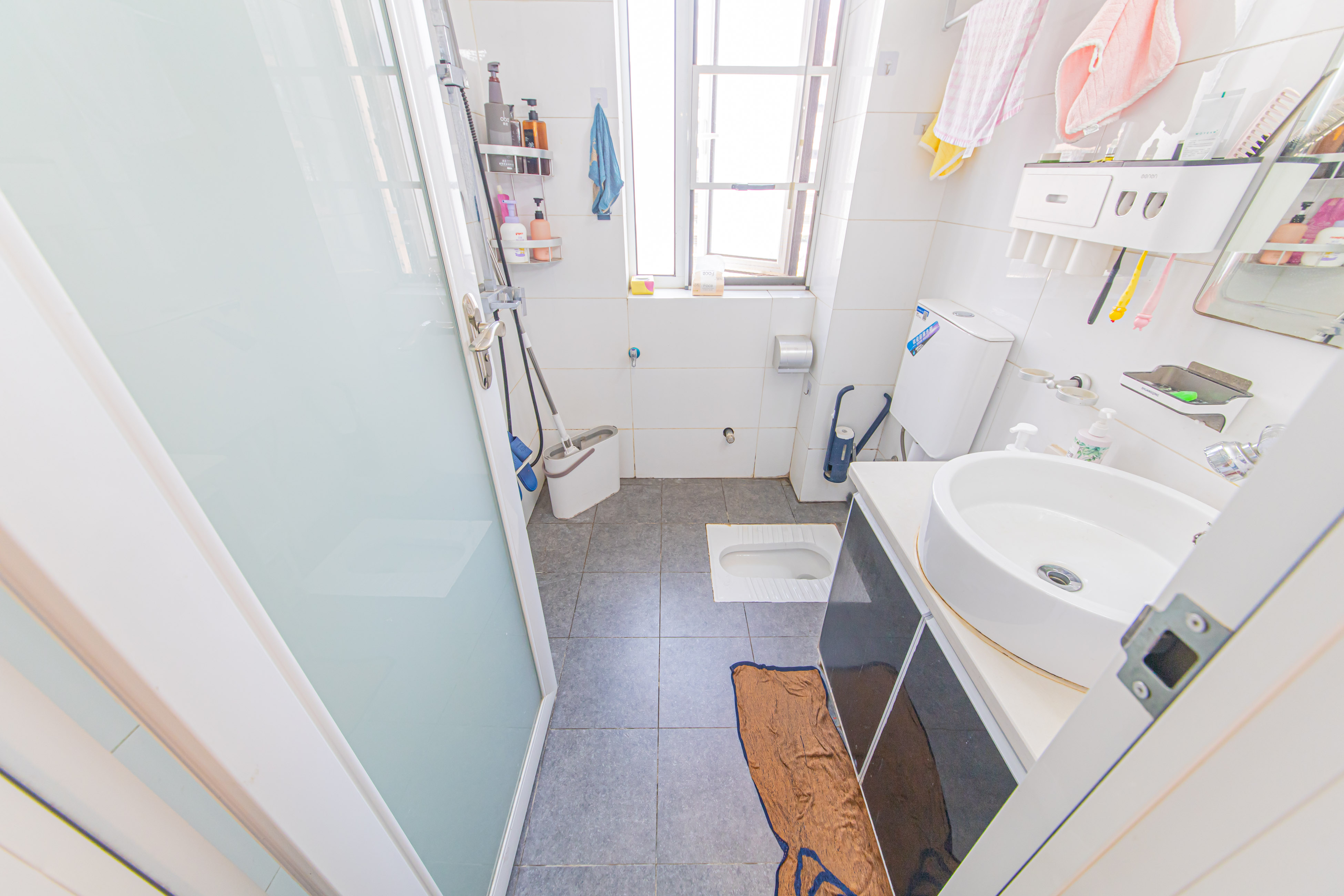 怡和山庄  4室2厅2卫    156.0万 怡和山庄  4室2厅2卫    156.0万卫生间