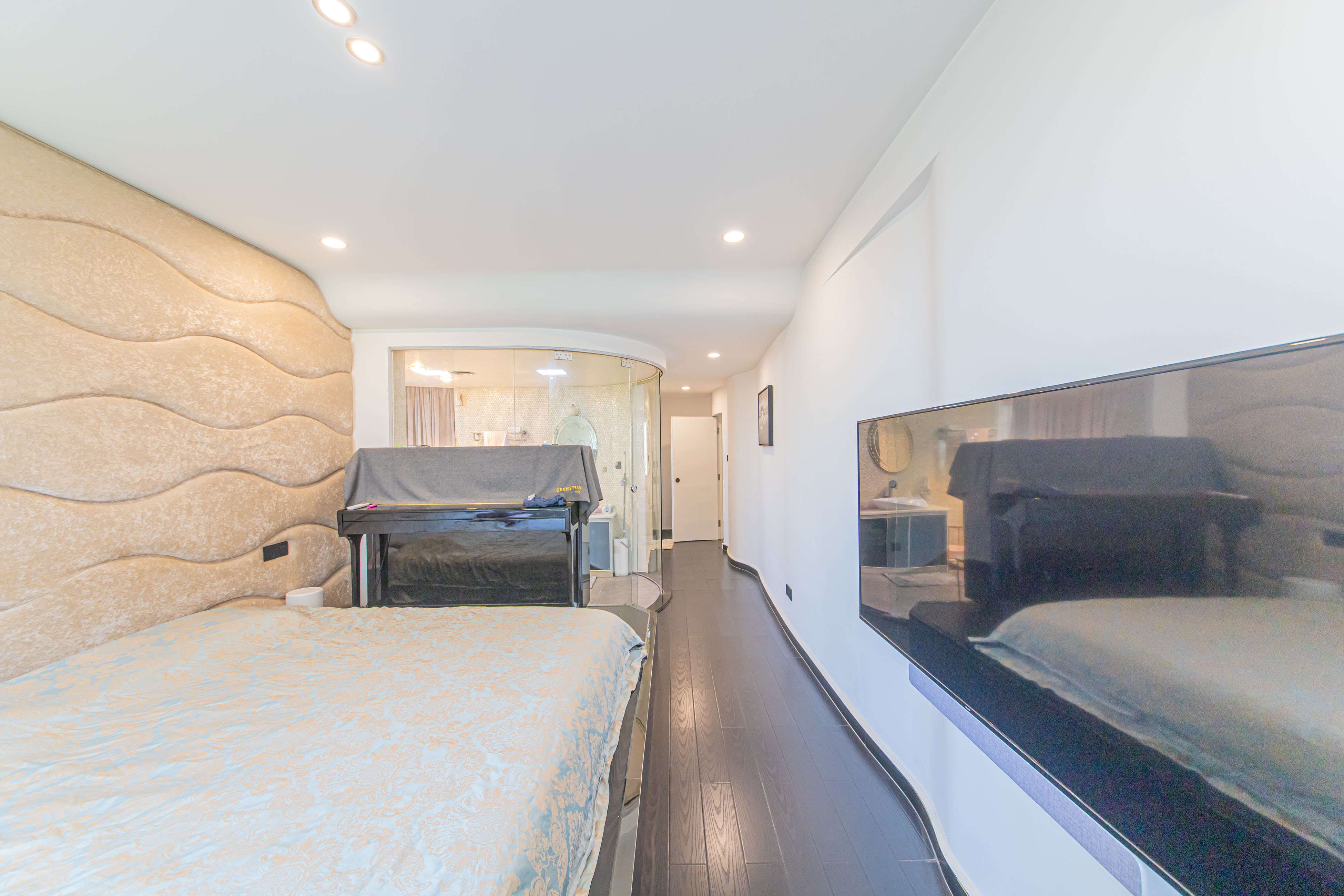 怡和山庄  4室2厅2卫    156.0万 怡和山庄  4室2厅2卫    156.0万卧室