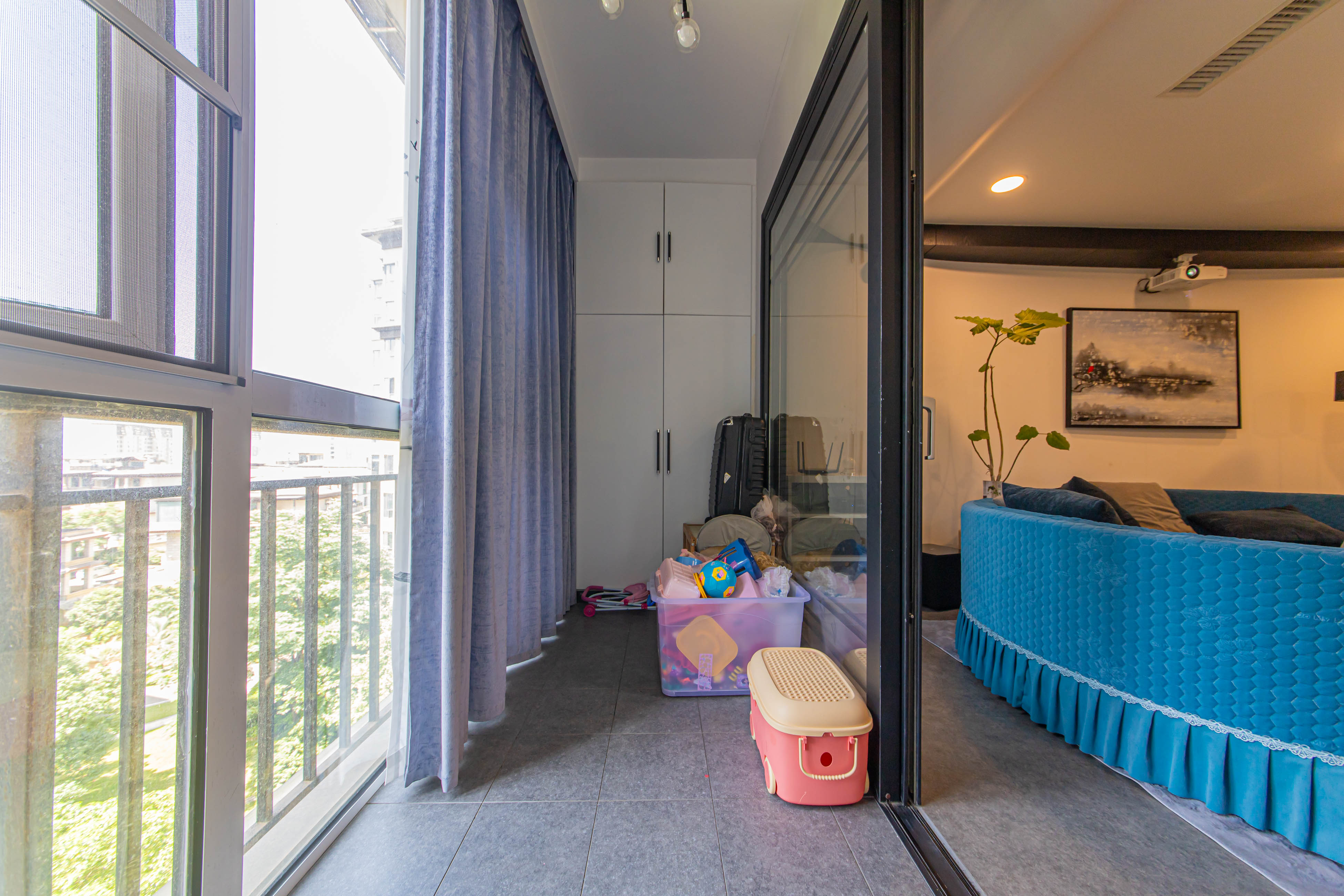 怡和山庄  4室2厅2卫    156.0万 怡和山庄  4室2厅2卫    156.0万阳台