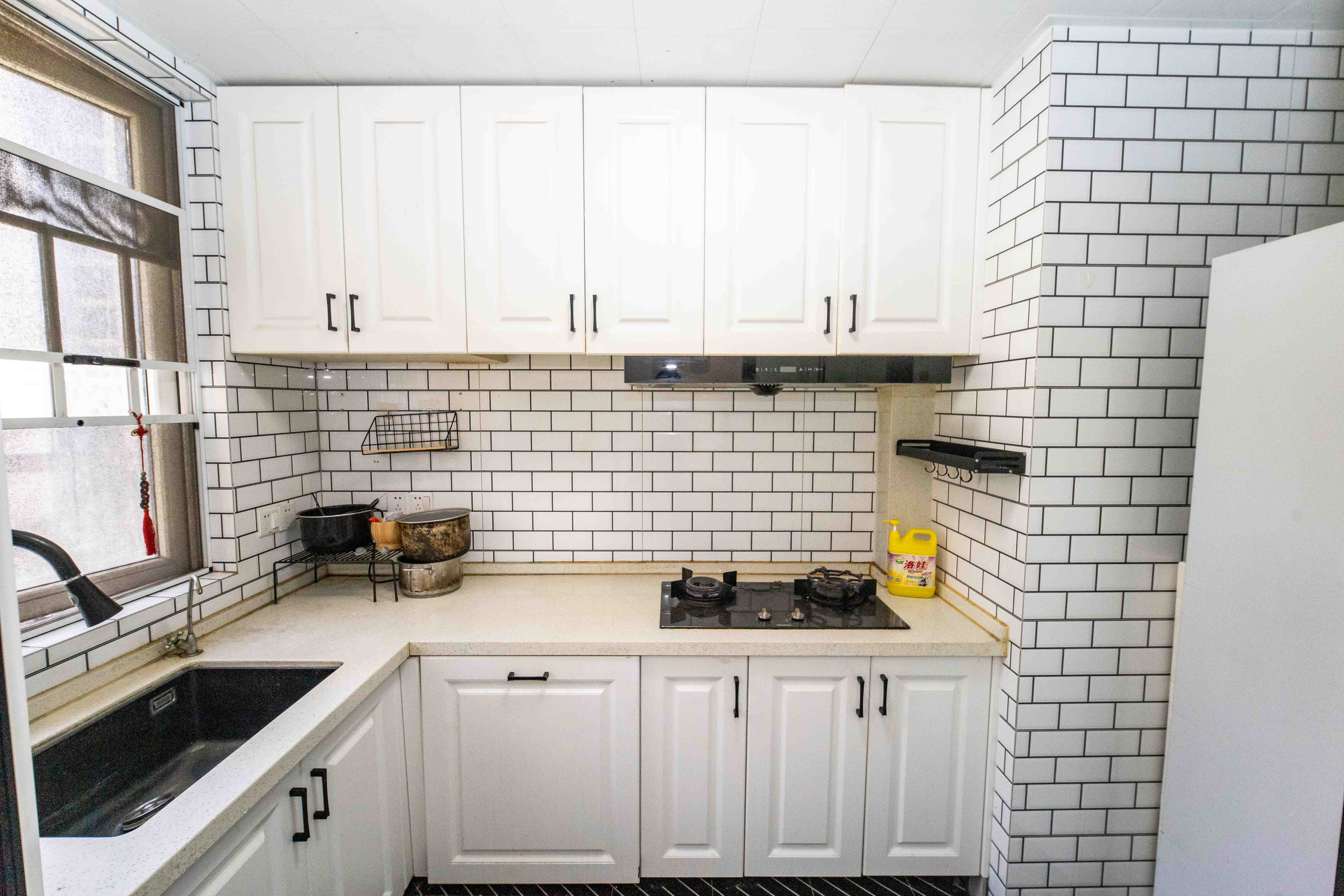 金地格林公馆  3室2厅2卫    130.0万厨房