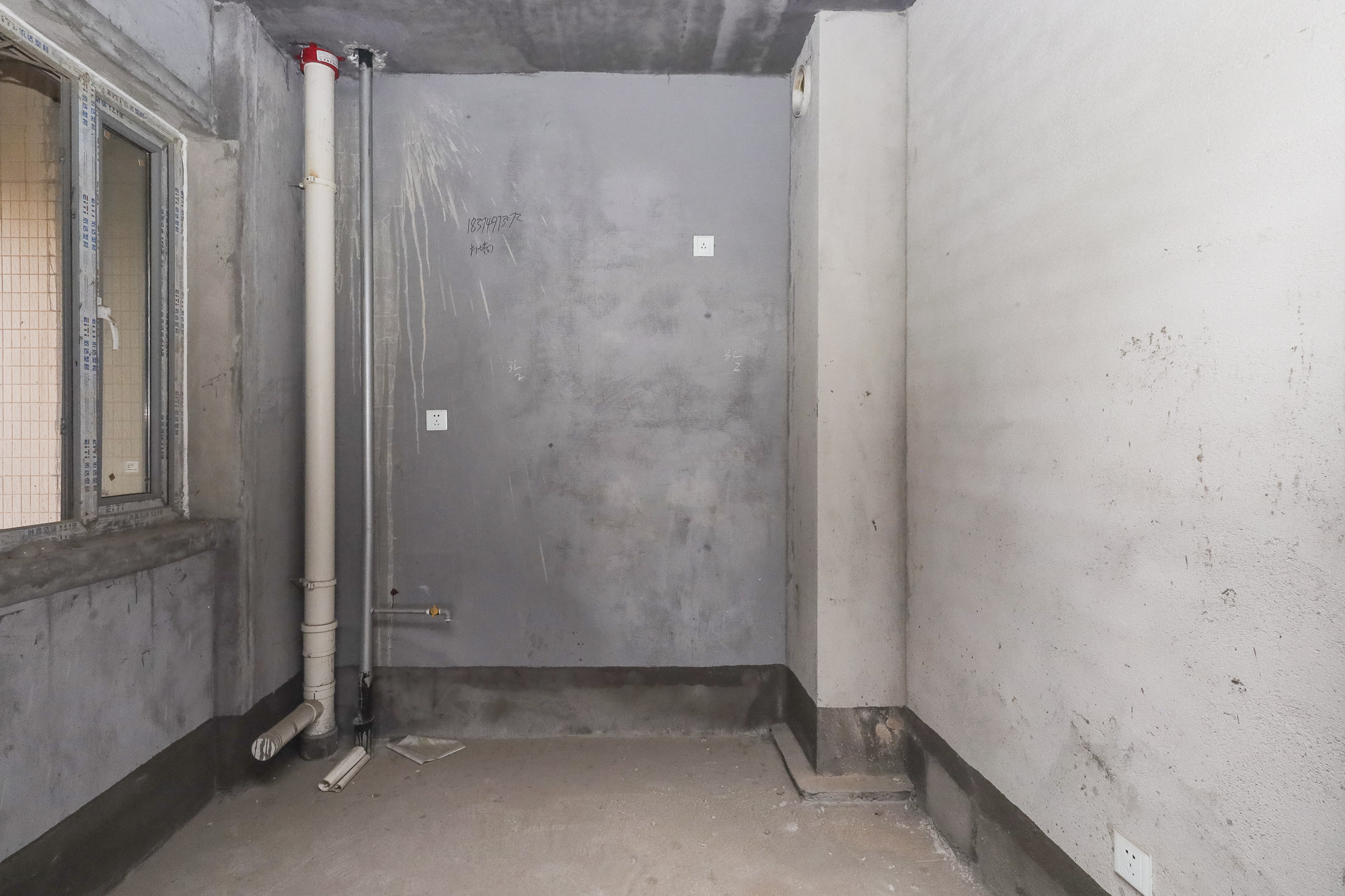 钱隆世家 3室2厅2卫 90.0万 钱隆世家 3室2厅2卫 90.0万厨房