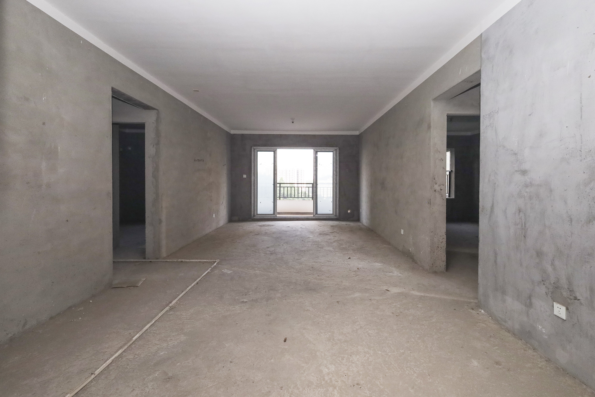 钱隆世家 3室2厅2卫 90.0万 钱隆世家 3室2厅2卫 90.0万客厅