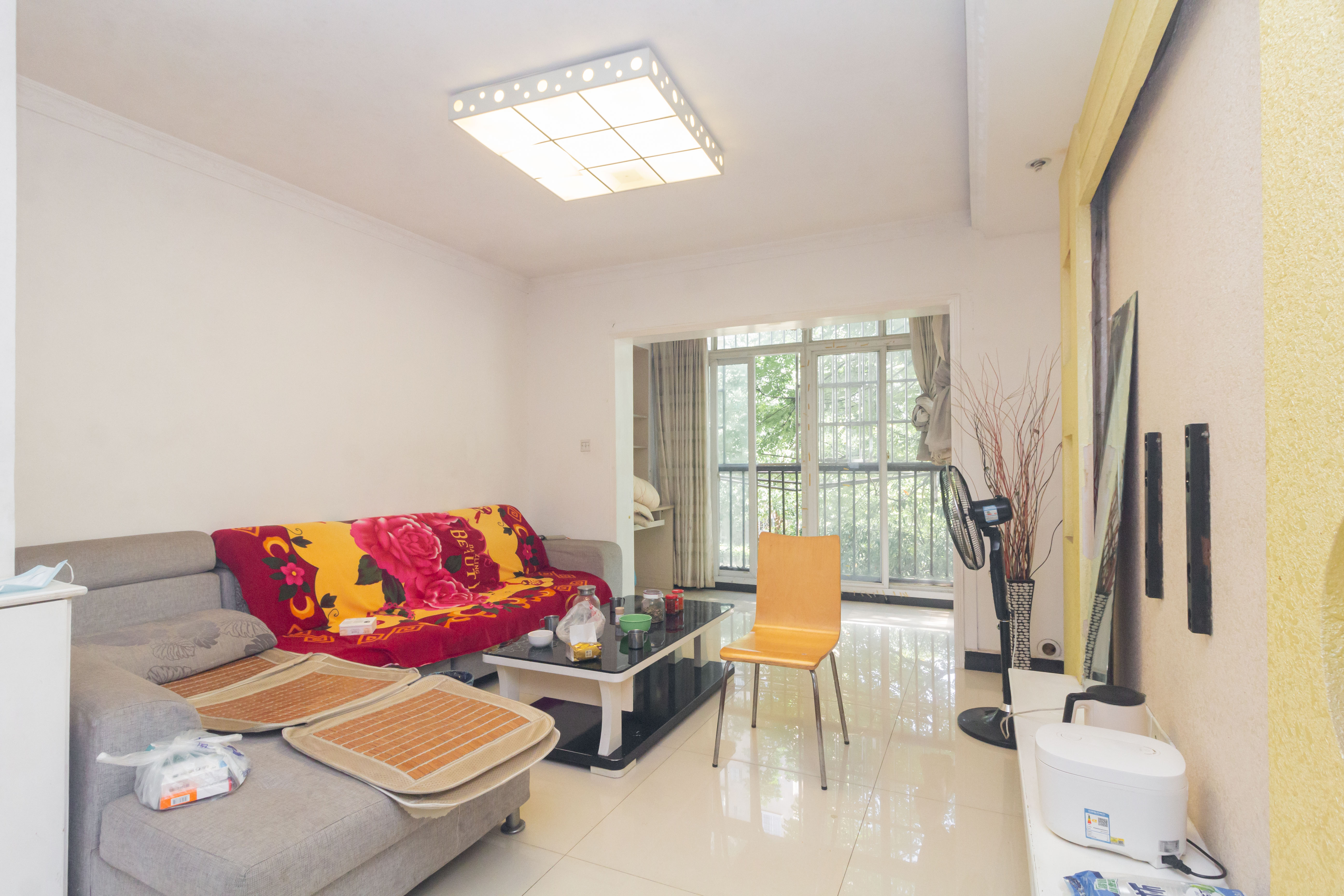 东业苹果社区  3室2厅1卫    49.8万客厅