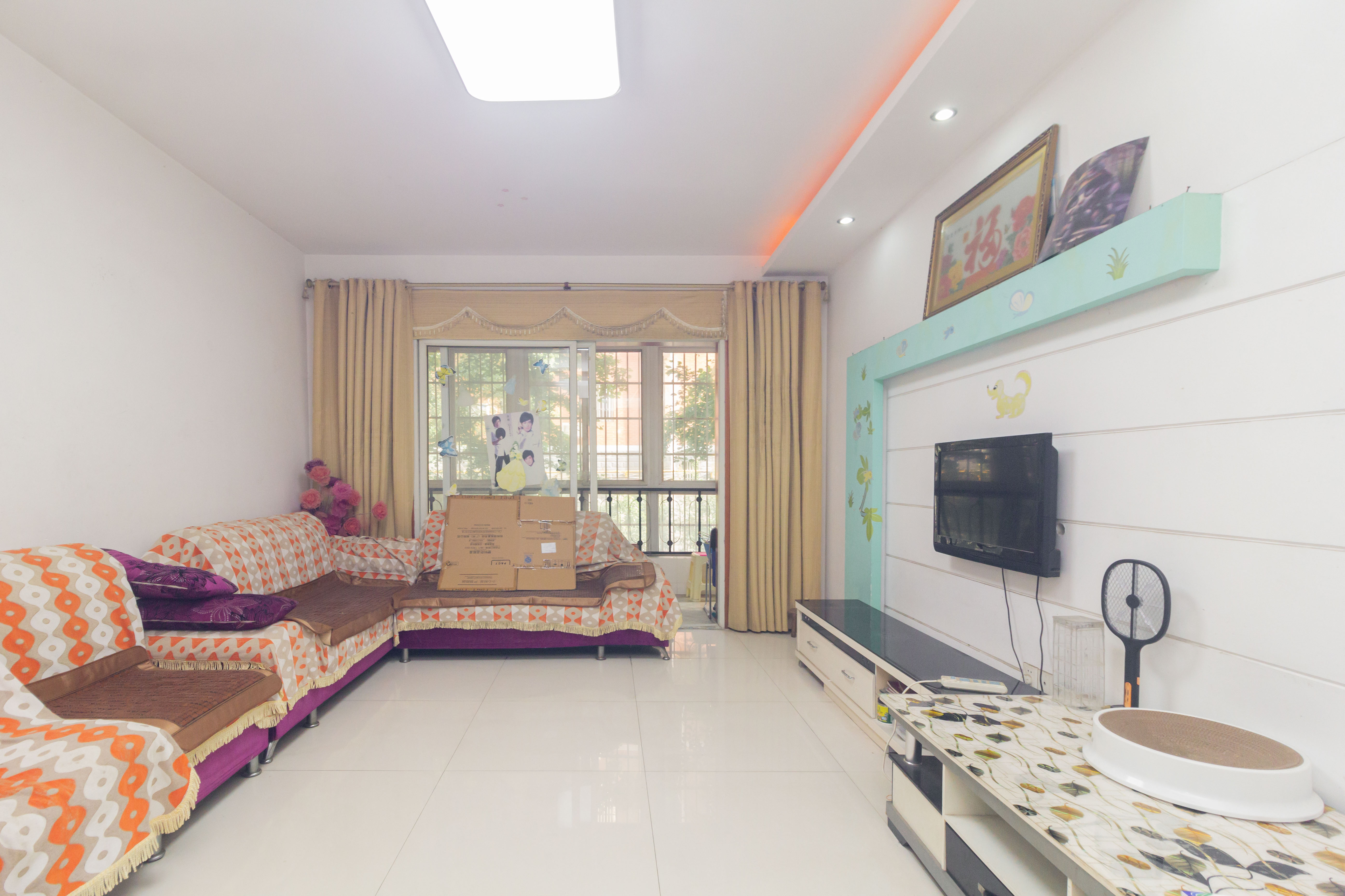 东城名苑 2室2厅1卫 48.8万 东城名苑 2室2厅1卫 48.8万客厅