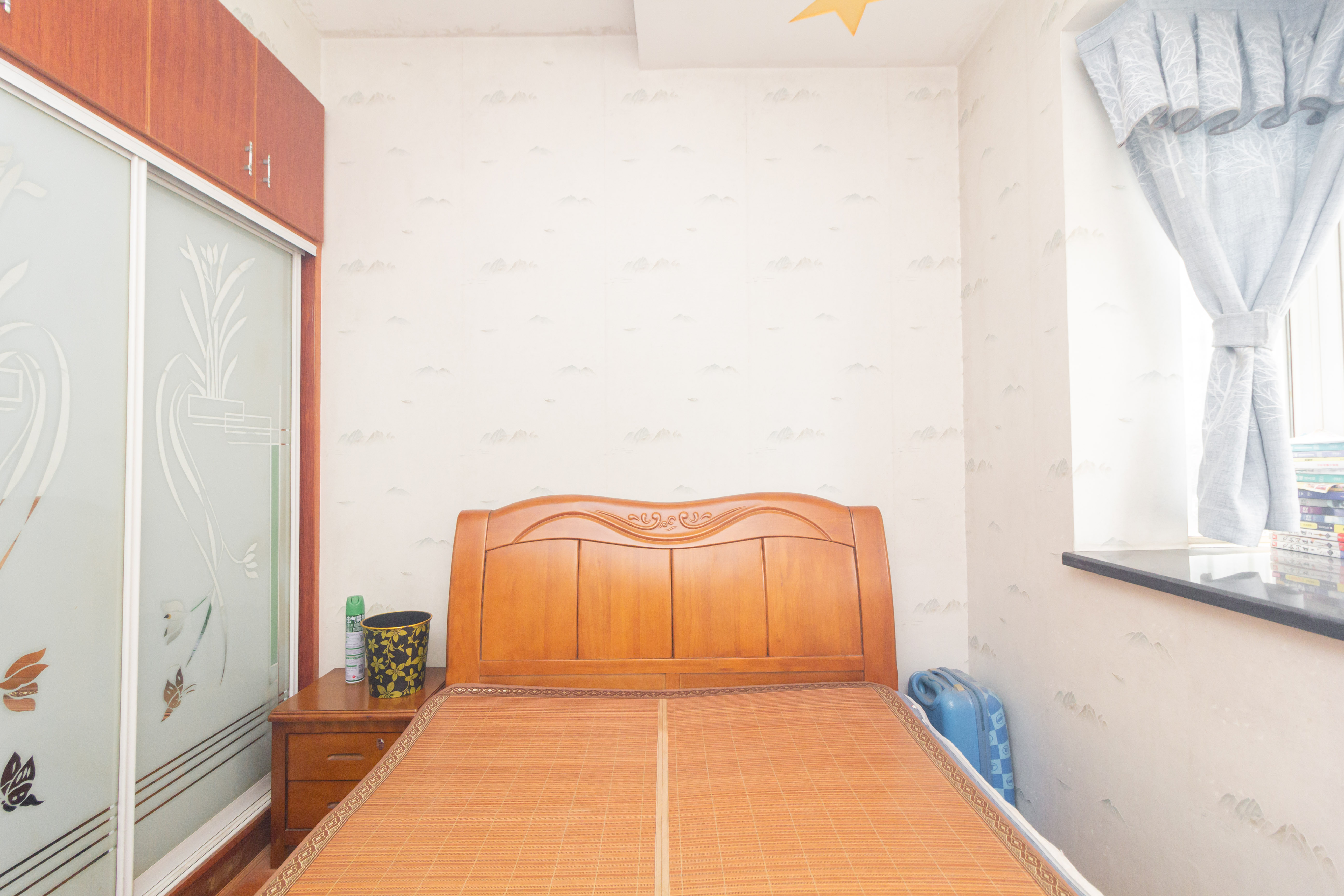 东城名苑 2室2厅1卫 48.8万 东城名苑 2室2厅1卫 48.8万卧室