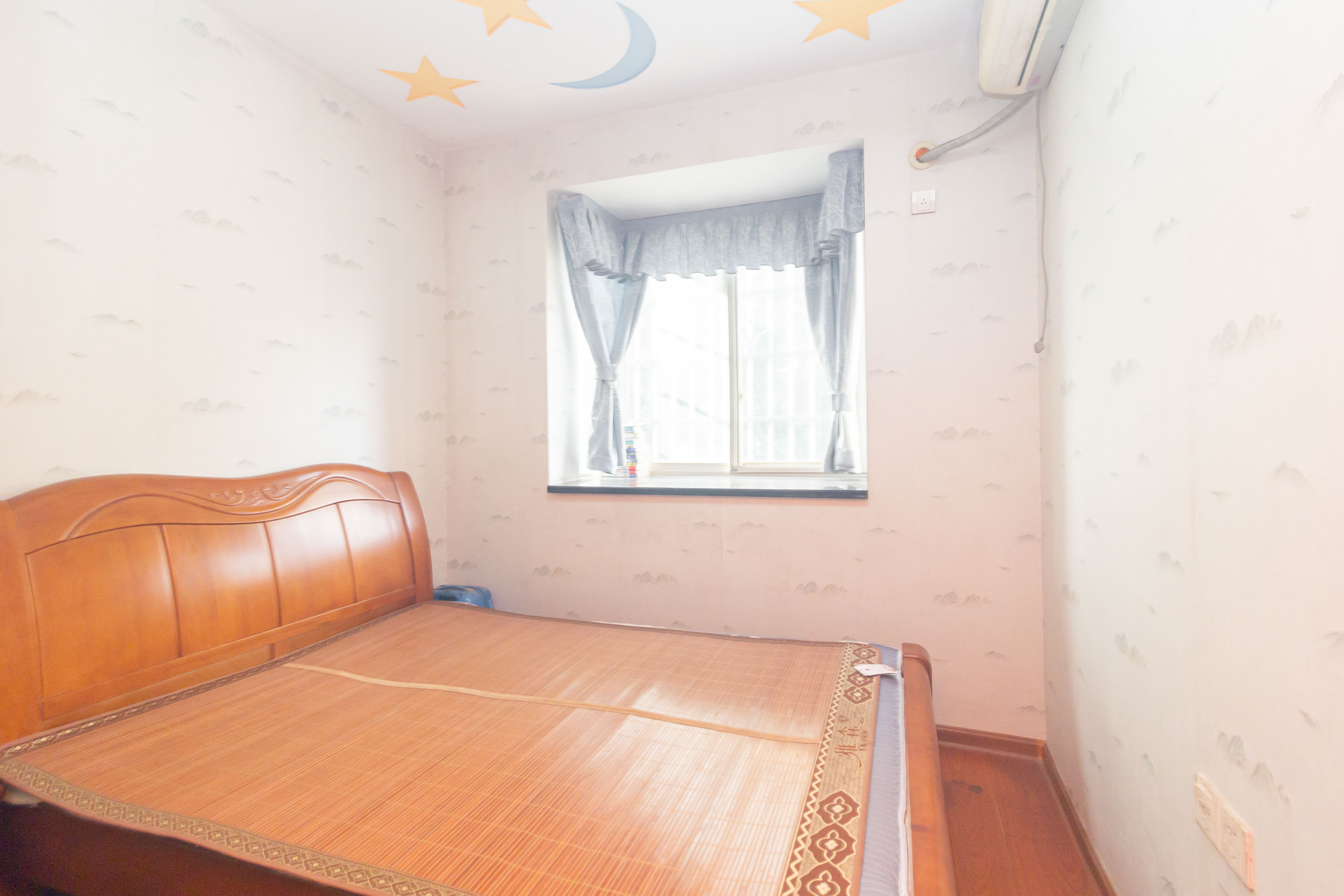 东城名苑 2室2厅1卫 48.8万 东城名苑 2室2厅1卫 48.8万卧室