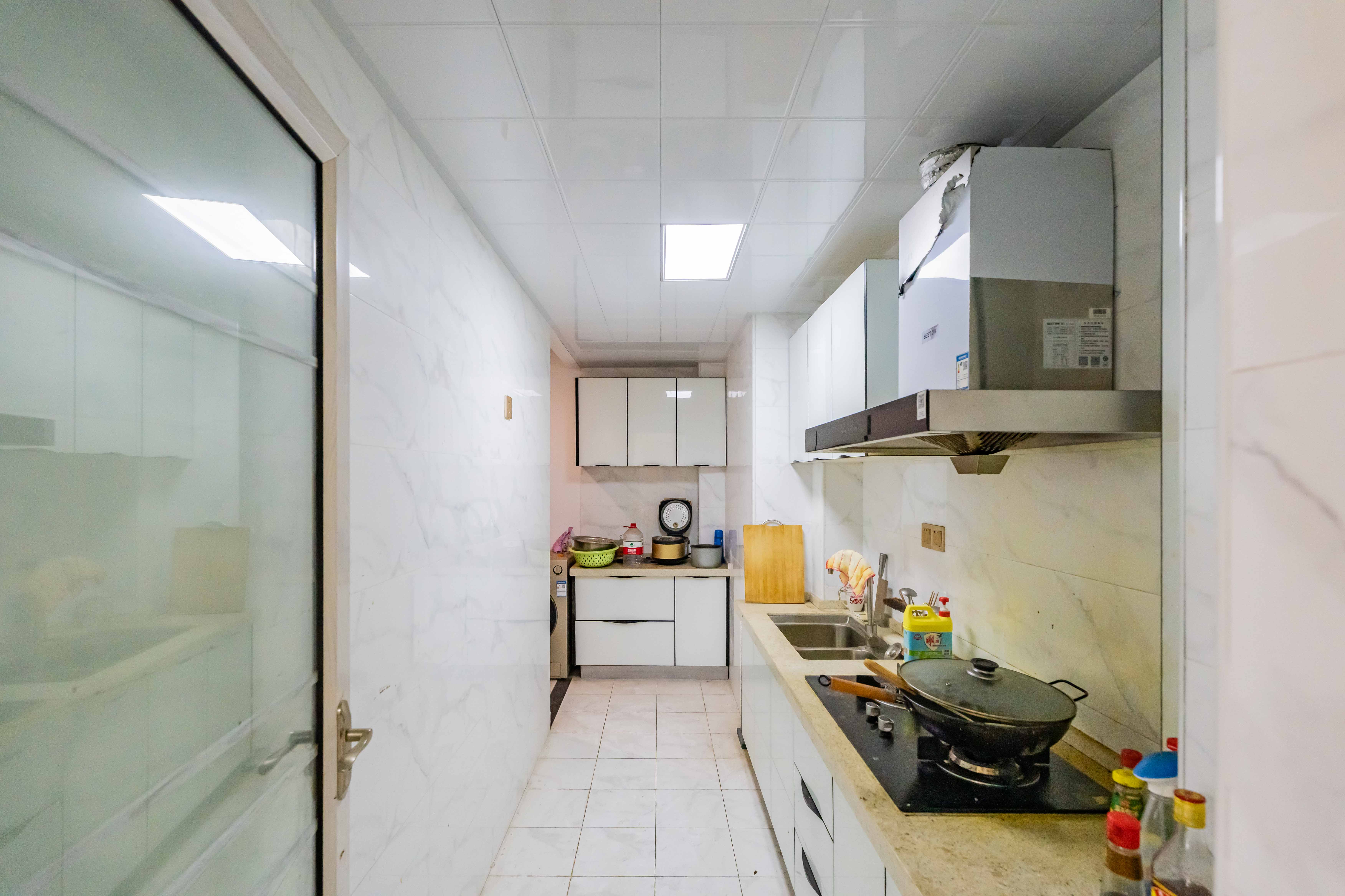 悦湖山 3室2厅1卫 72.0万 悦湖山 3室2厅1卫 72.0万厨房