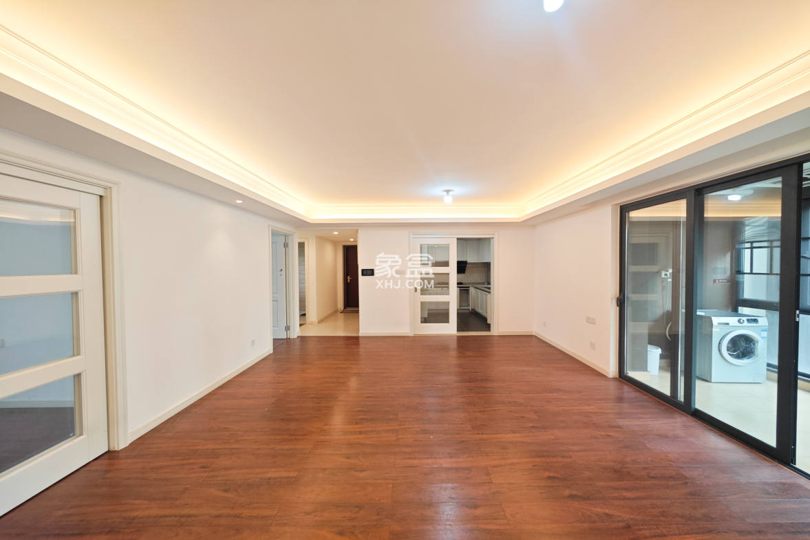 万科魅力之城锋镜里  4室2厅2卫    160.0万 万科魅力之城锋镜里  4室2厅2卫    160.0万客厅