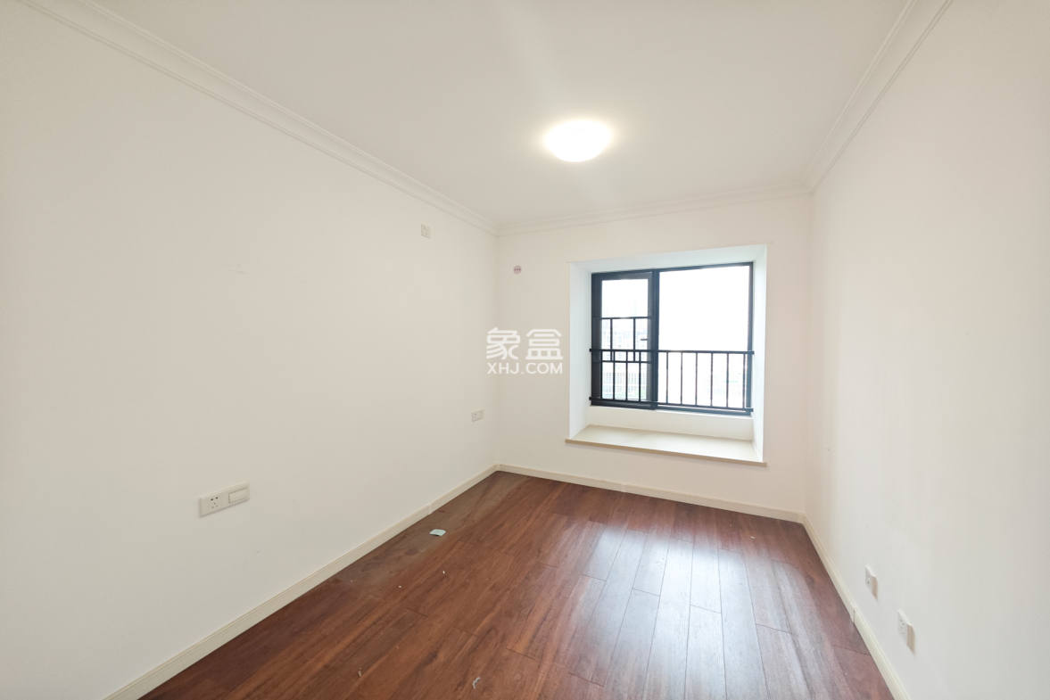 万科魅力之城锋镜里  4室2厅2卫    160.0万 万科魅力之城锋镜里  4室2厅2卫    160.0万卧室