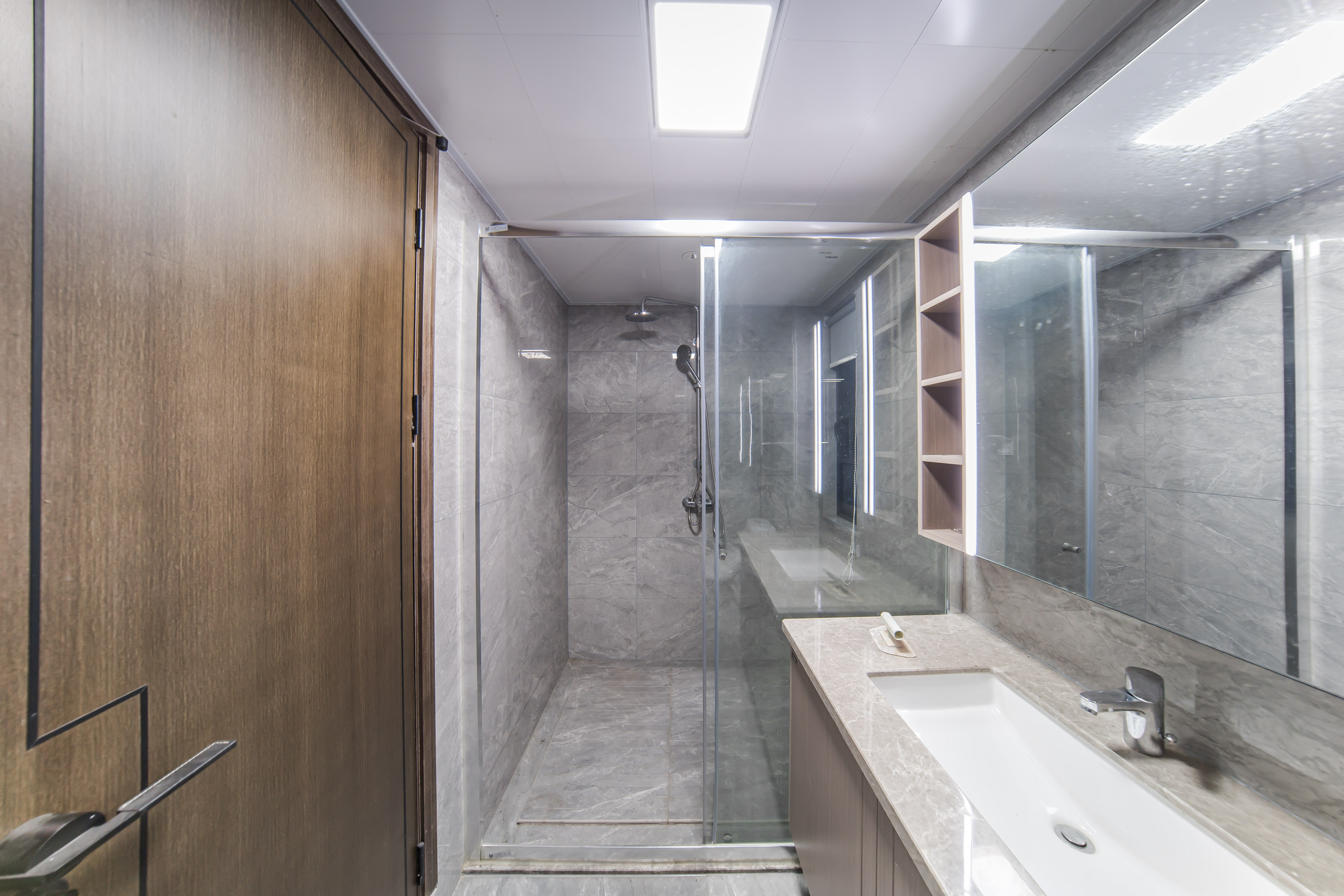 建发电建江山悦  4室2厅2卫   213.00万卫生间