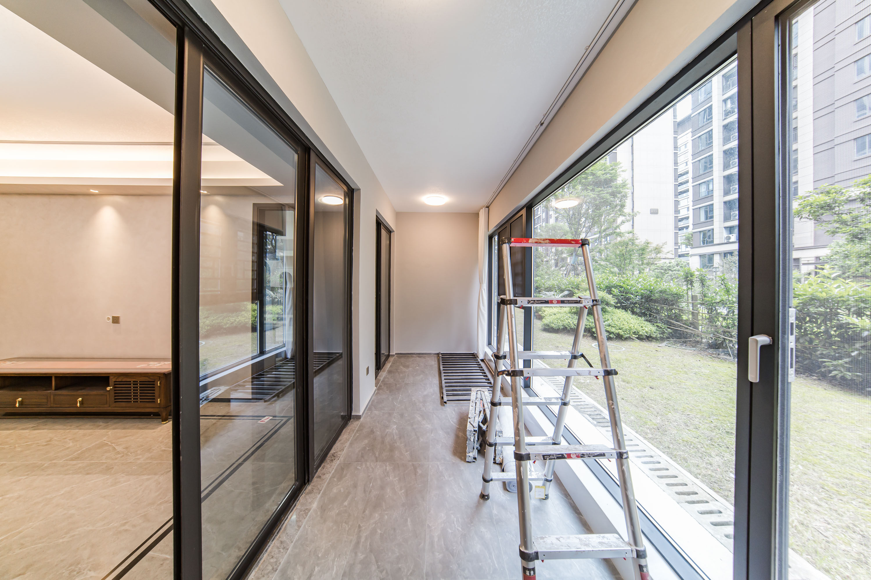 建发电建江山悦  4室2厅2卫   213.00万阳台