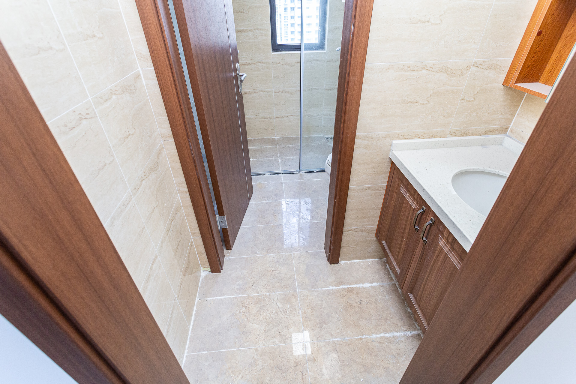 万润滨江天著  5室2厅2卫    162.0万 万润滨江天著  5室2厅2卫    162.0万卫生间