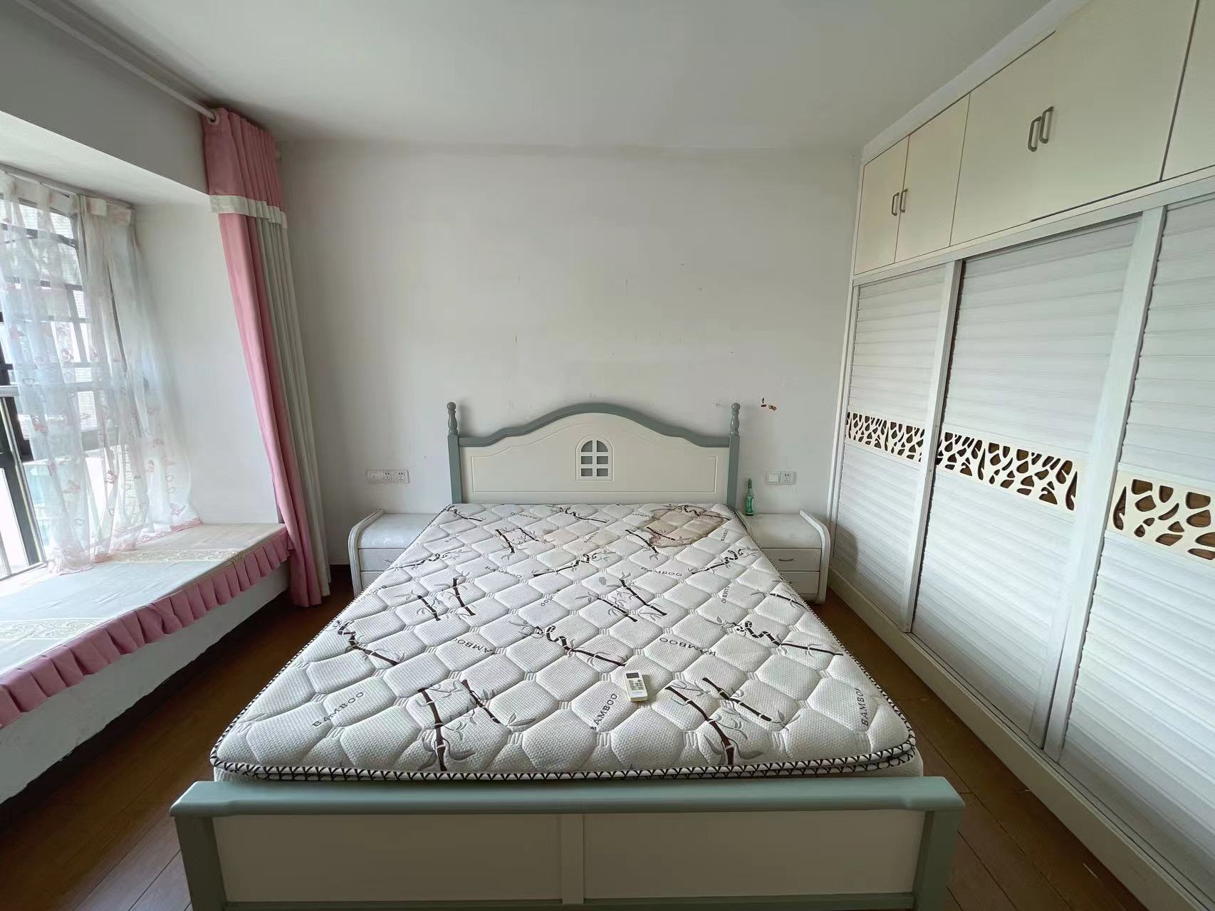 恒瑞雅园  2室2厅1卫    42.0万 恒瑞雅园  2室2厅1卫    42.0万室内图