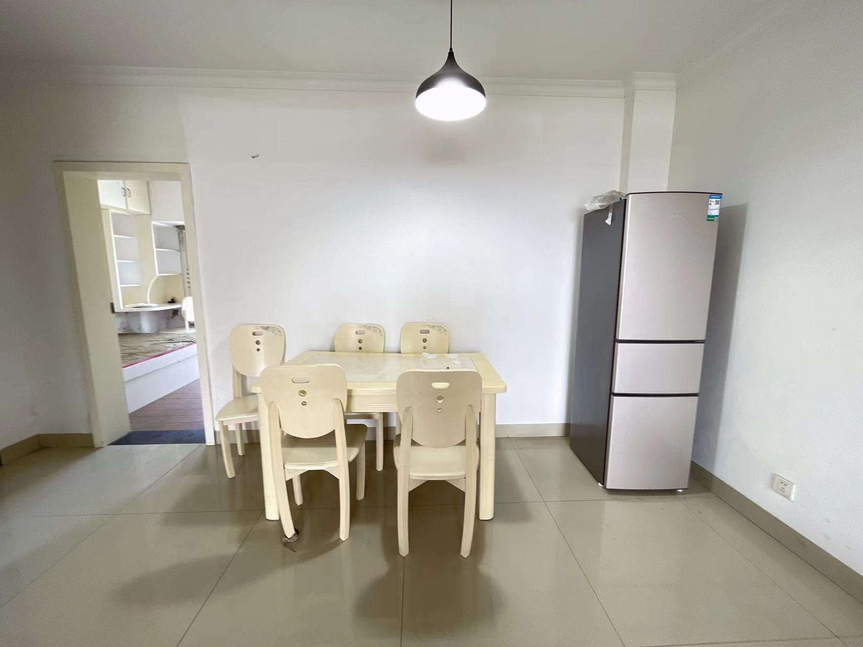 恒瑞雅园  2室2厅1卫    42.0万 恒瑞雅园  2室2厅1卫    42.0万室内图