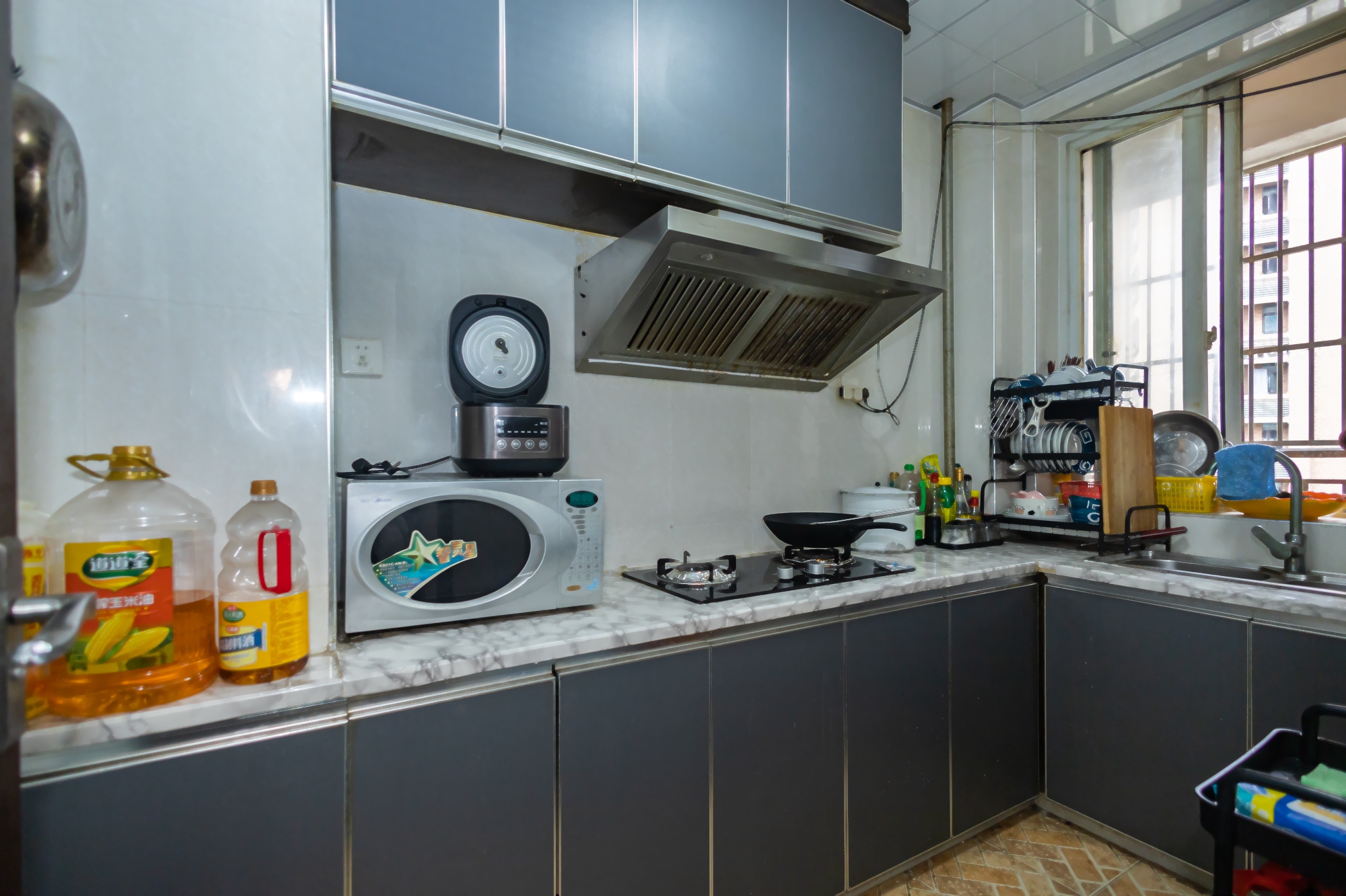 爱琴海岸 2室2厅1卫 63.6万 爱琴海岸 2室2厅1卫 63.6万厨房