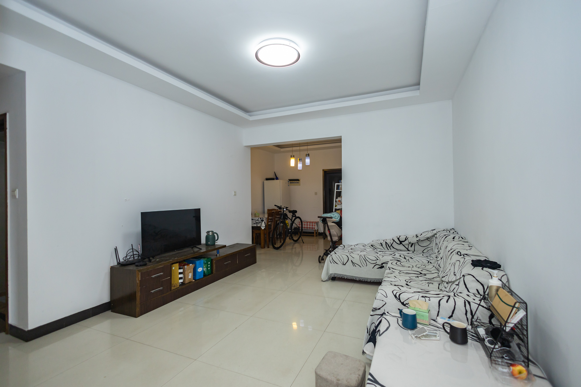 爱琴海岸 2室2厅1卫 63.6万 爱琴海岸 2室2厅1卫 63.6万客厅