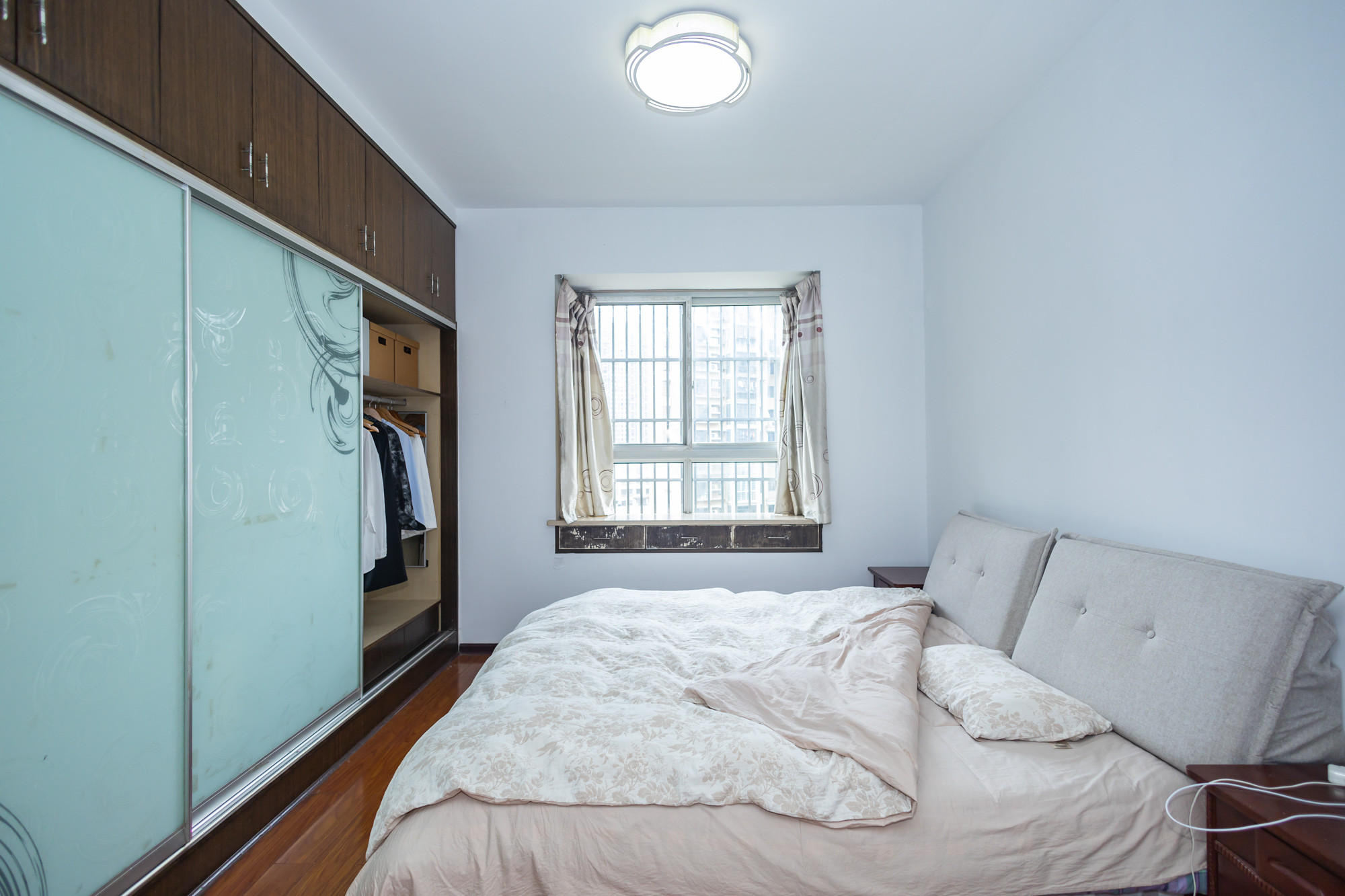 爱琴海岸 2室2厅1卫 63.6万 爱琴海岸 2室2厅1卫 63.6万卧室