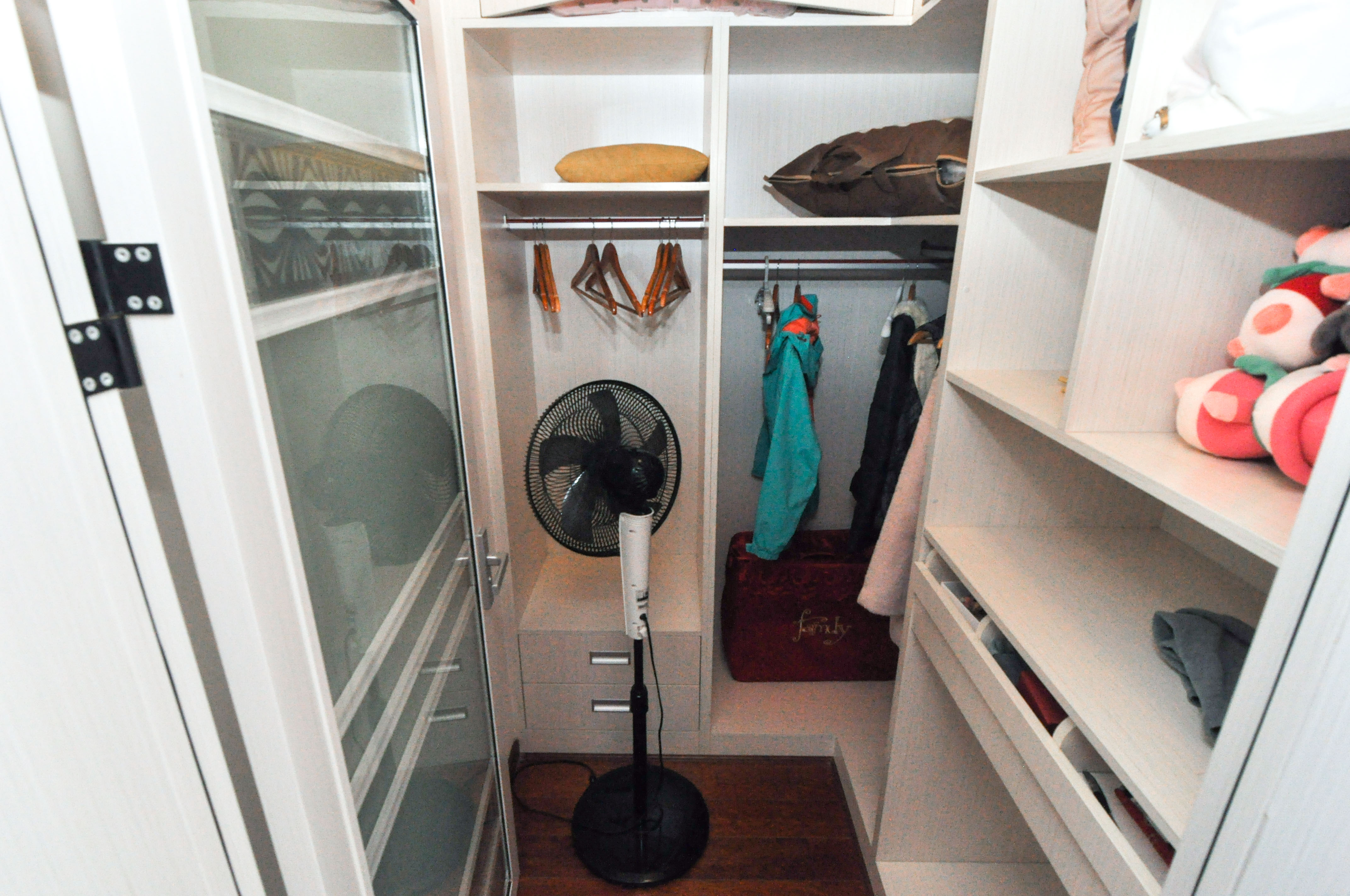 卓越浅水湾  4室2厅2卫    195.0万其他