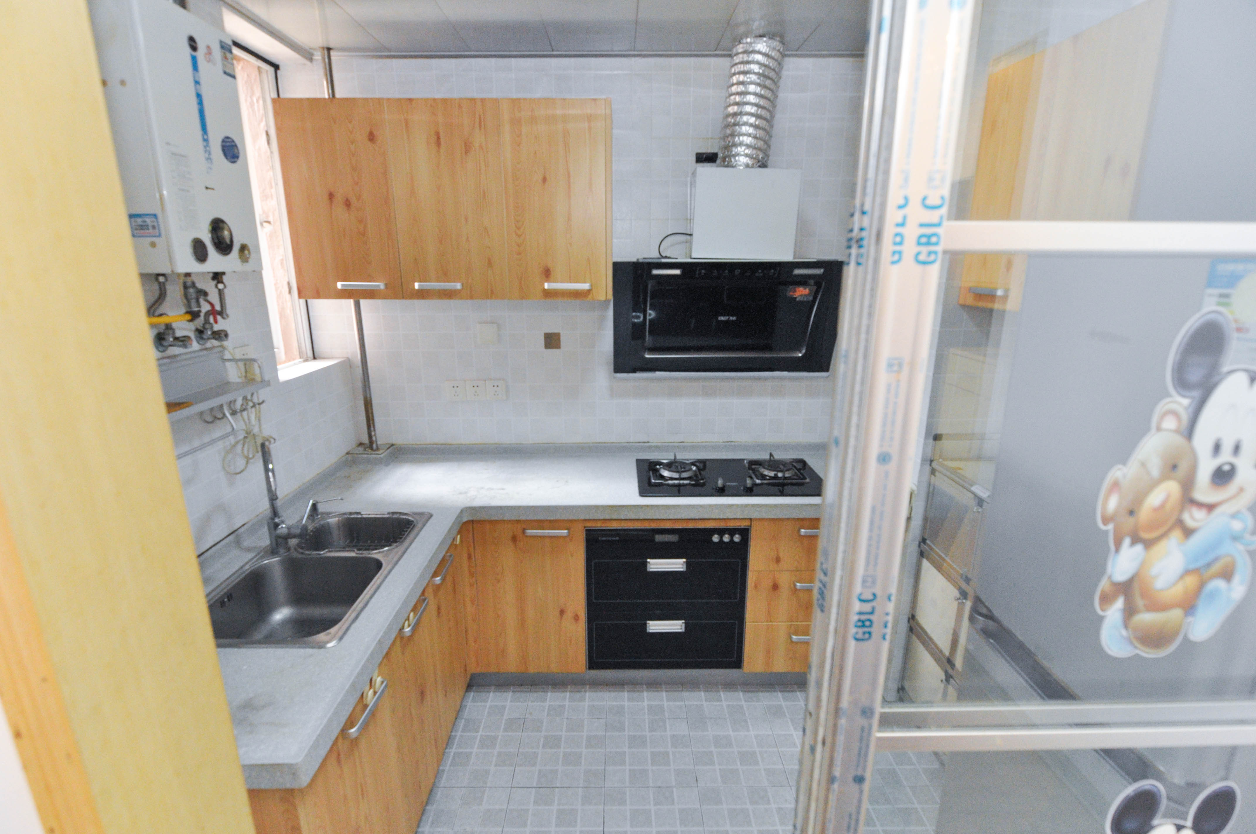 中房F联邦  2室2厅1卫    69.0万 中房F联邦  2室2厅1卫    69.0万厨房