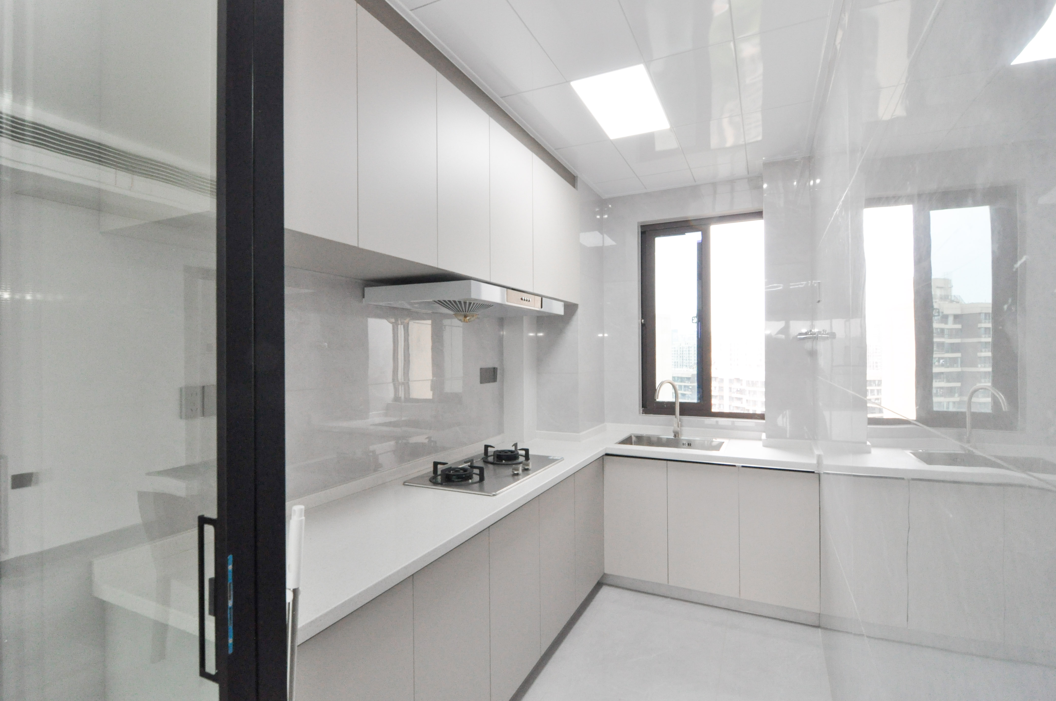 梅溪正荣府  4室2厅2卫    168.0万厨房