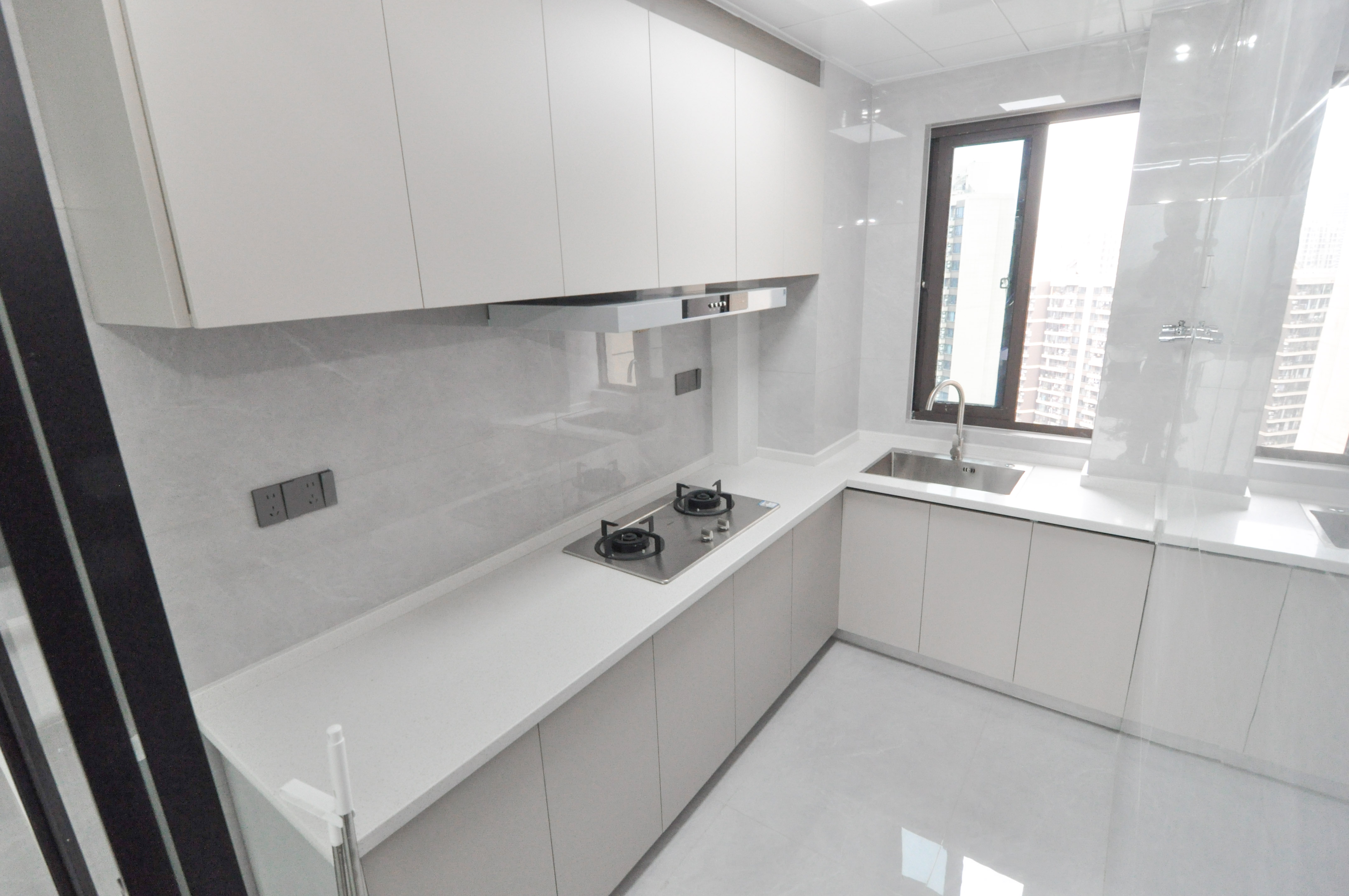 梅溪正荣府  4室2厅2卫    168.0万厨房