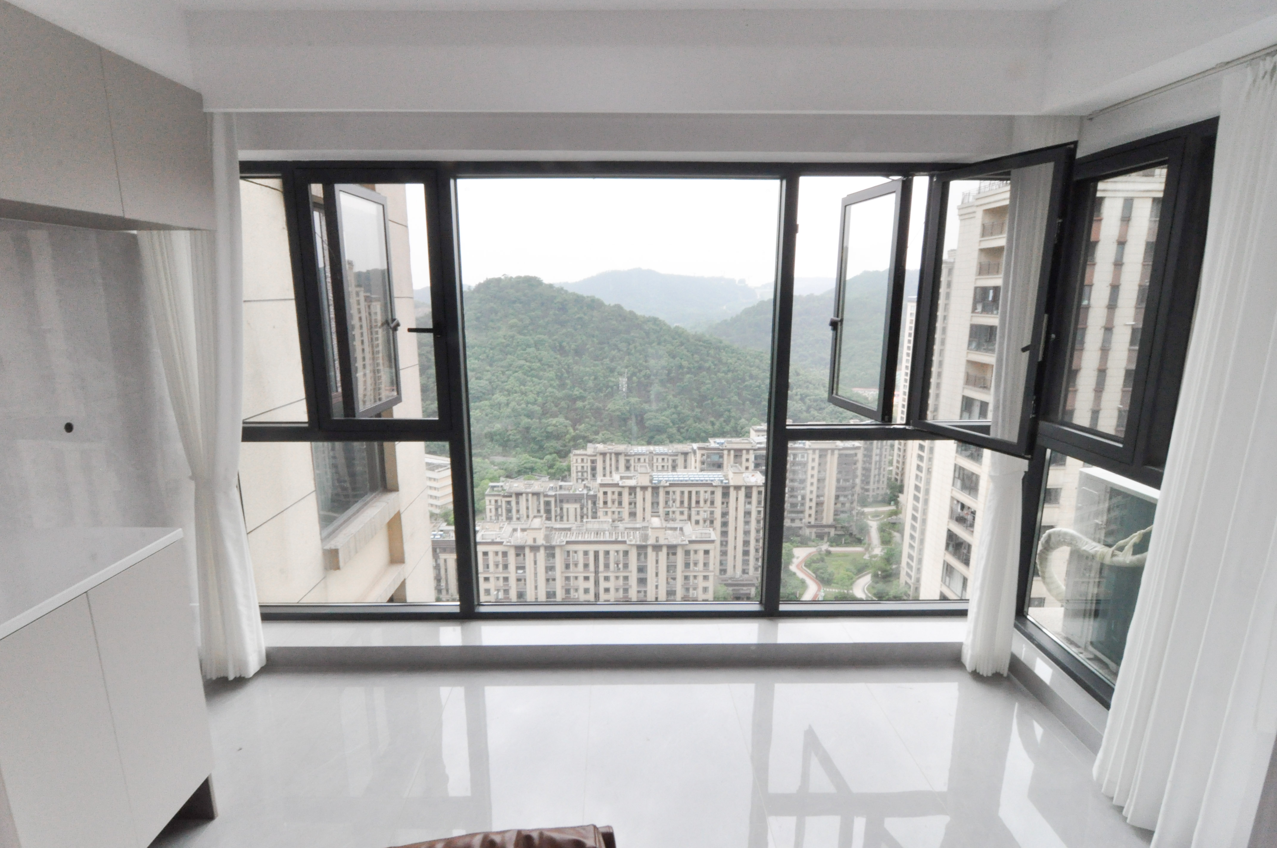 梅溪正荣府  4室2厅2卫    168.0万其他