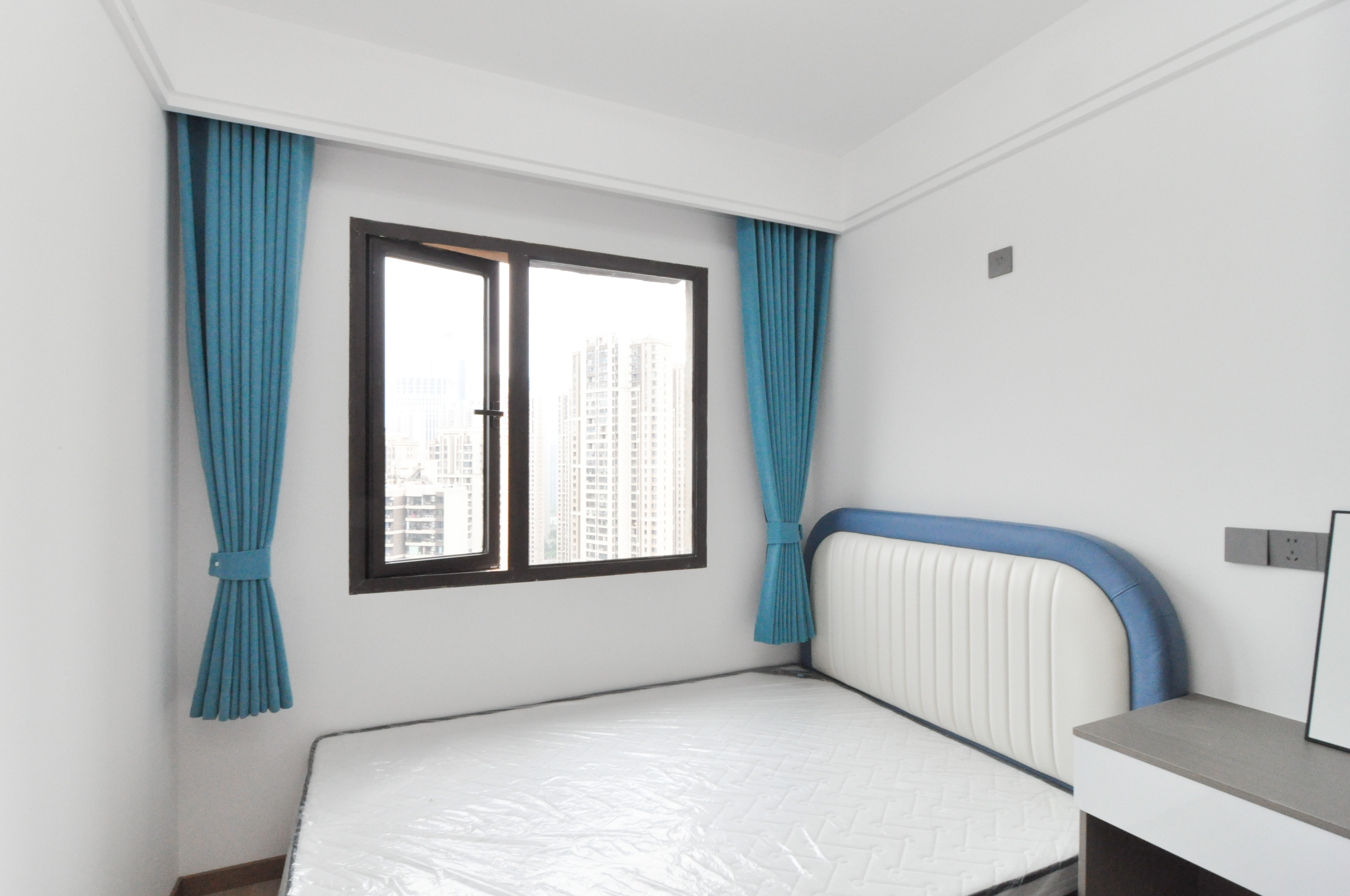 梅溪正荣府  4室2厅2卫    168.0万其他