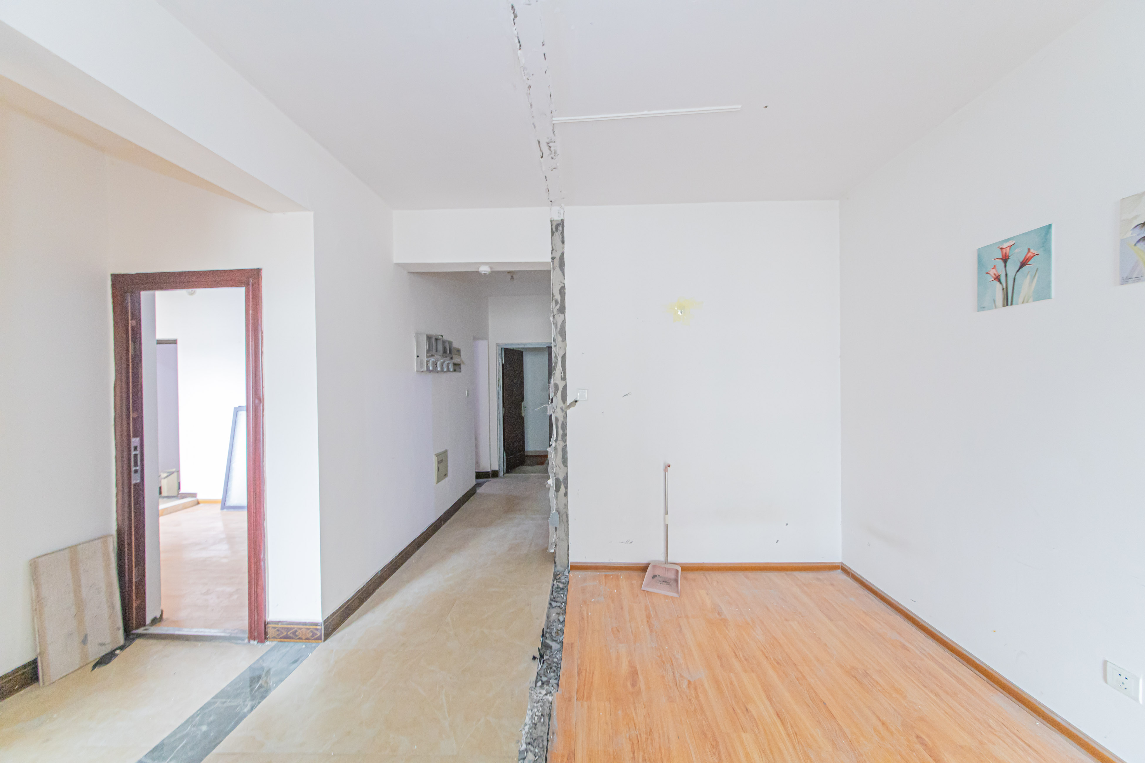 北辰中央公园B区 3室1厅1卫 70.0万 北辰中央公园B区 3室1厅1卫 70.0万客厅