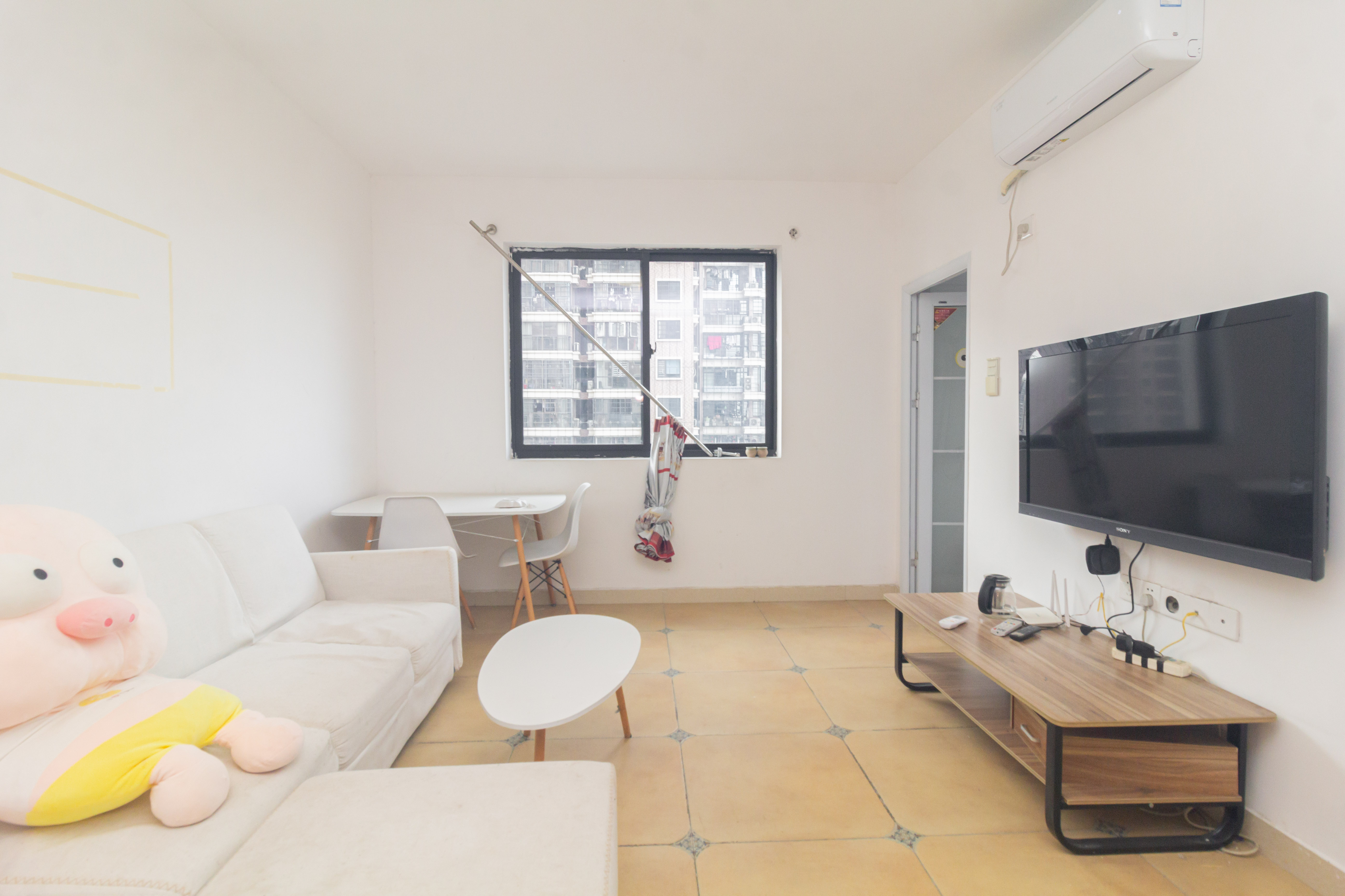 康桥长郡  1室1厅1卫    32.8万 康桥长郡  1室1厅1卫    32.8万客厅