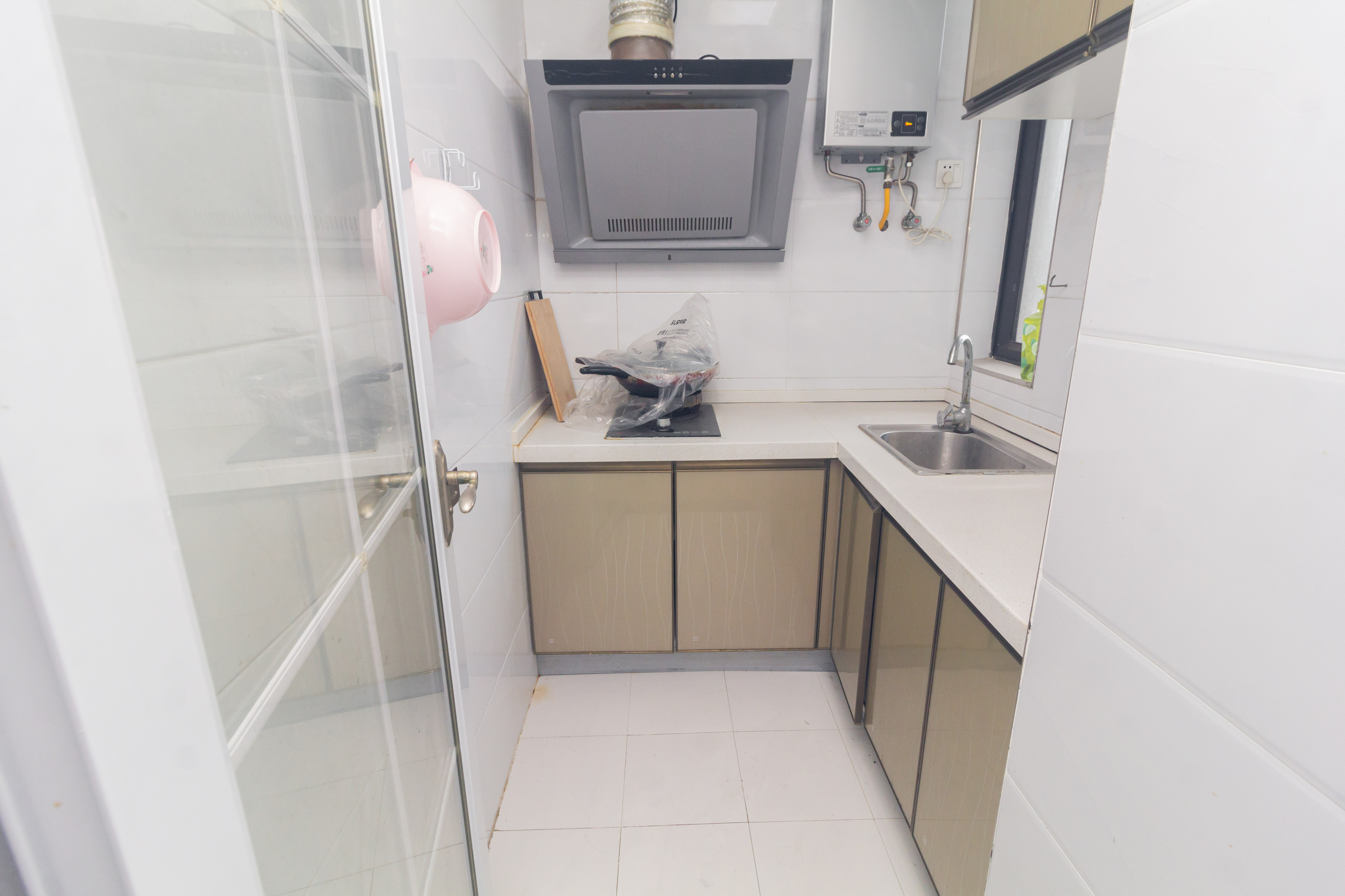 康桥长郡  1室1厅1卫    32.8万 康桥长郡  1室1厅1卫    32.8万厨房