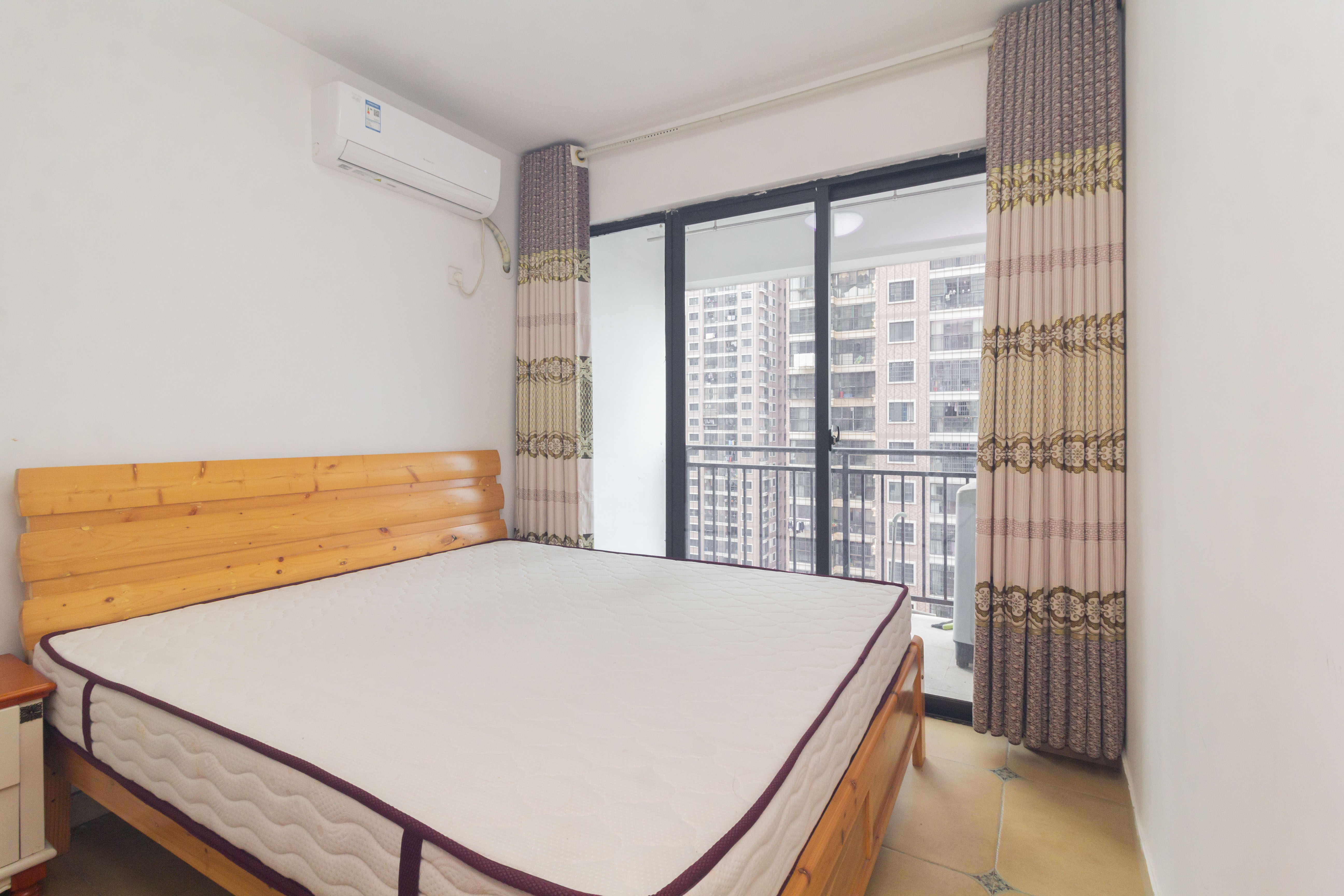 康桥长郡  1室1厅1卫    32.8万 康桥长郡  1室1厅1卫    32.8万卧室