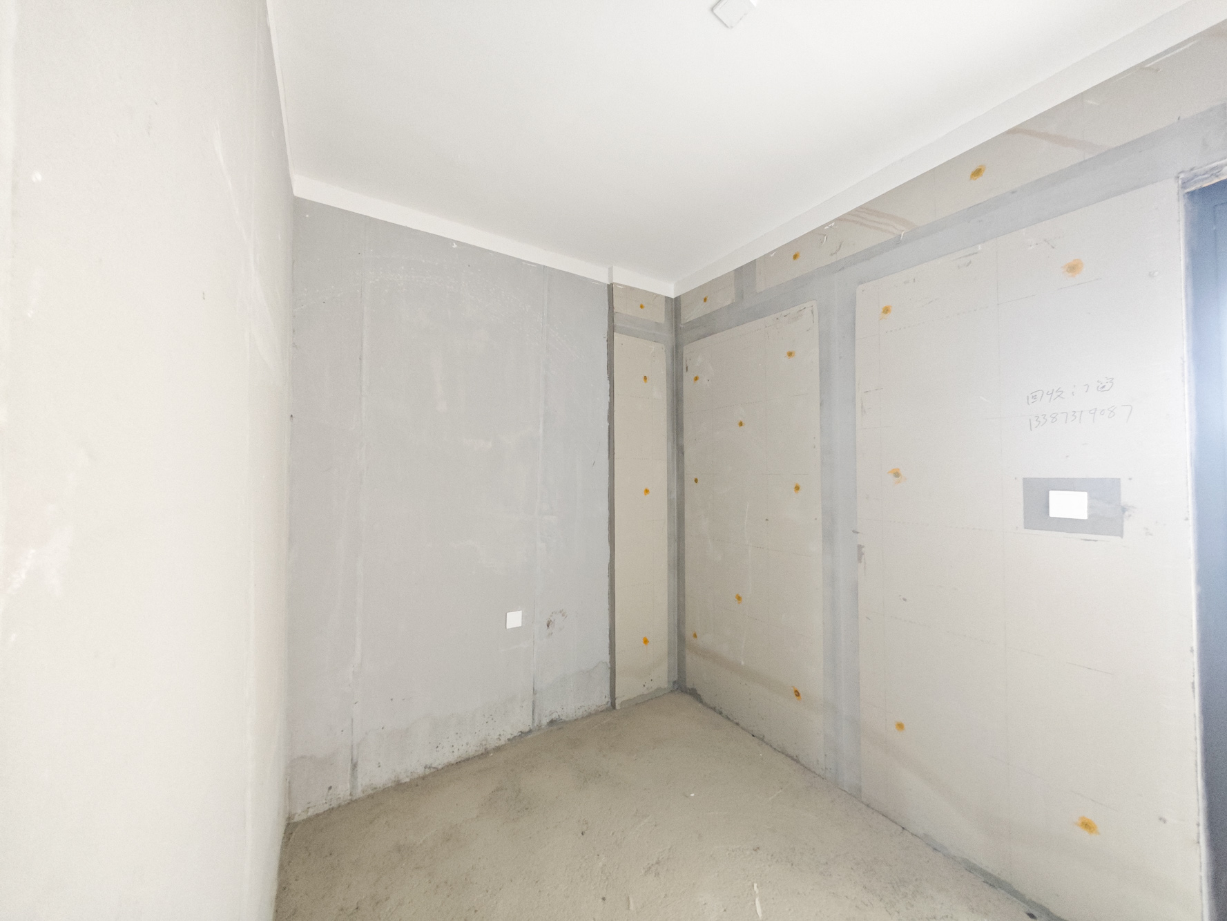 保利城(中航城国际社区、郡原美村) 4室2厅2卫 140.0万 保利城(中航城国际社区、郡原美村) 4室2厅2卫 140.0万其他