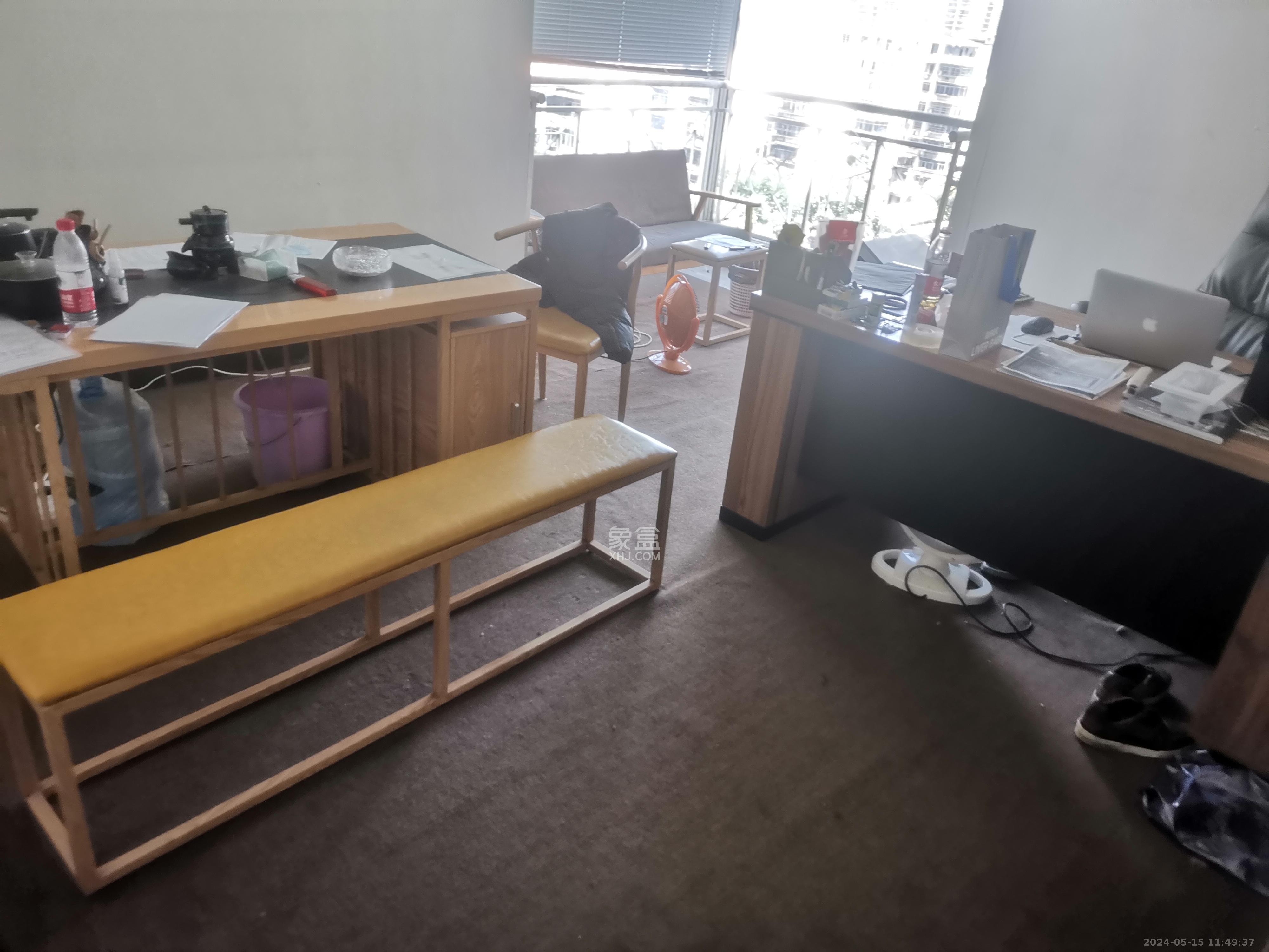 東方之珠  4室2廳1衛(wèi)   3800.00元/月室內(nèi)圖
