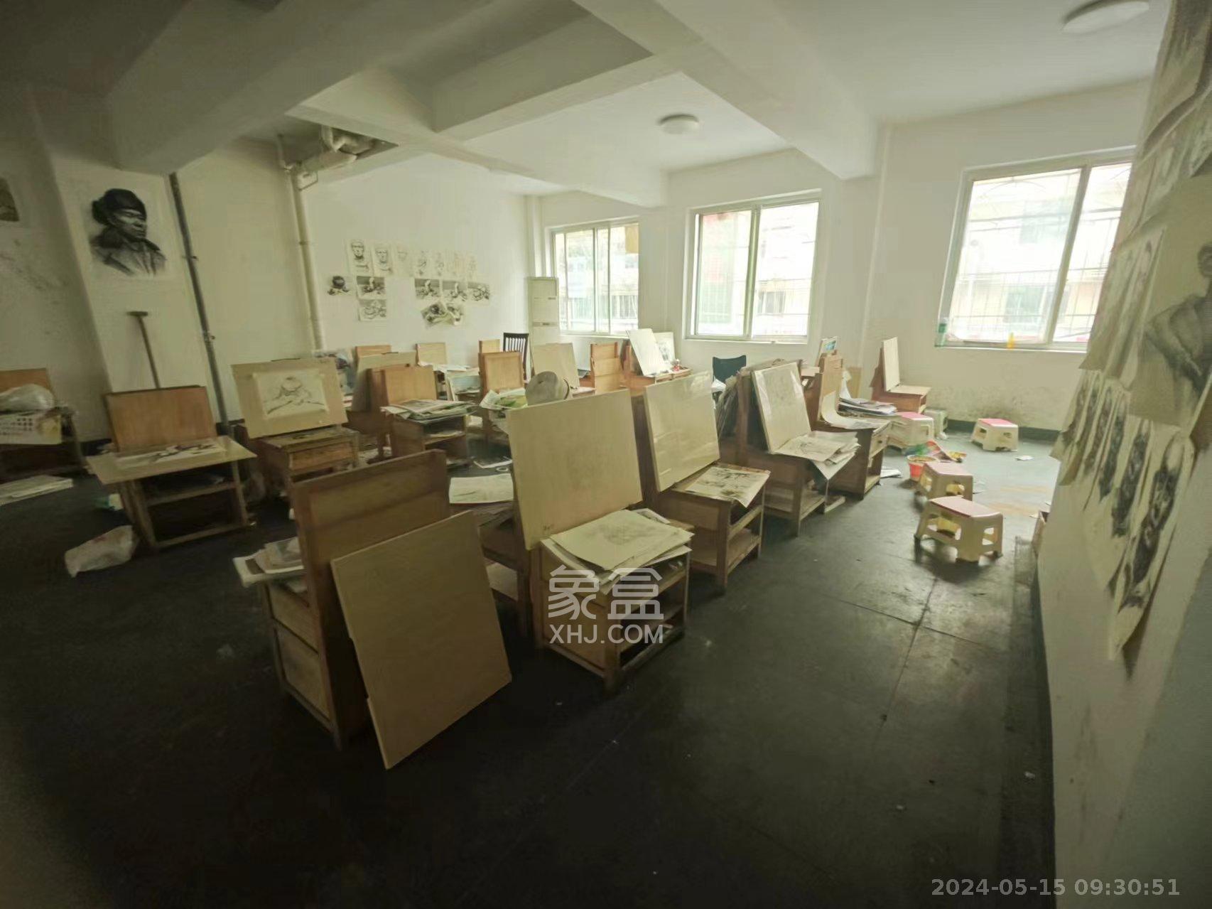 化油器厂宿舍  1室1厅1卫   5000.00元/月室内图